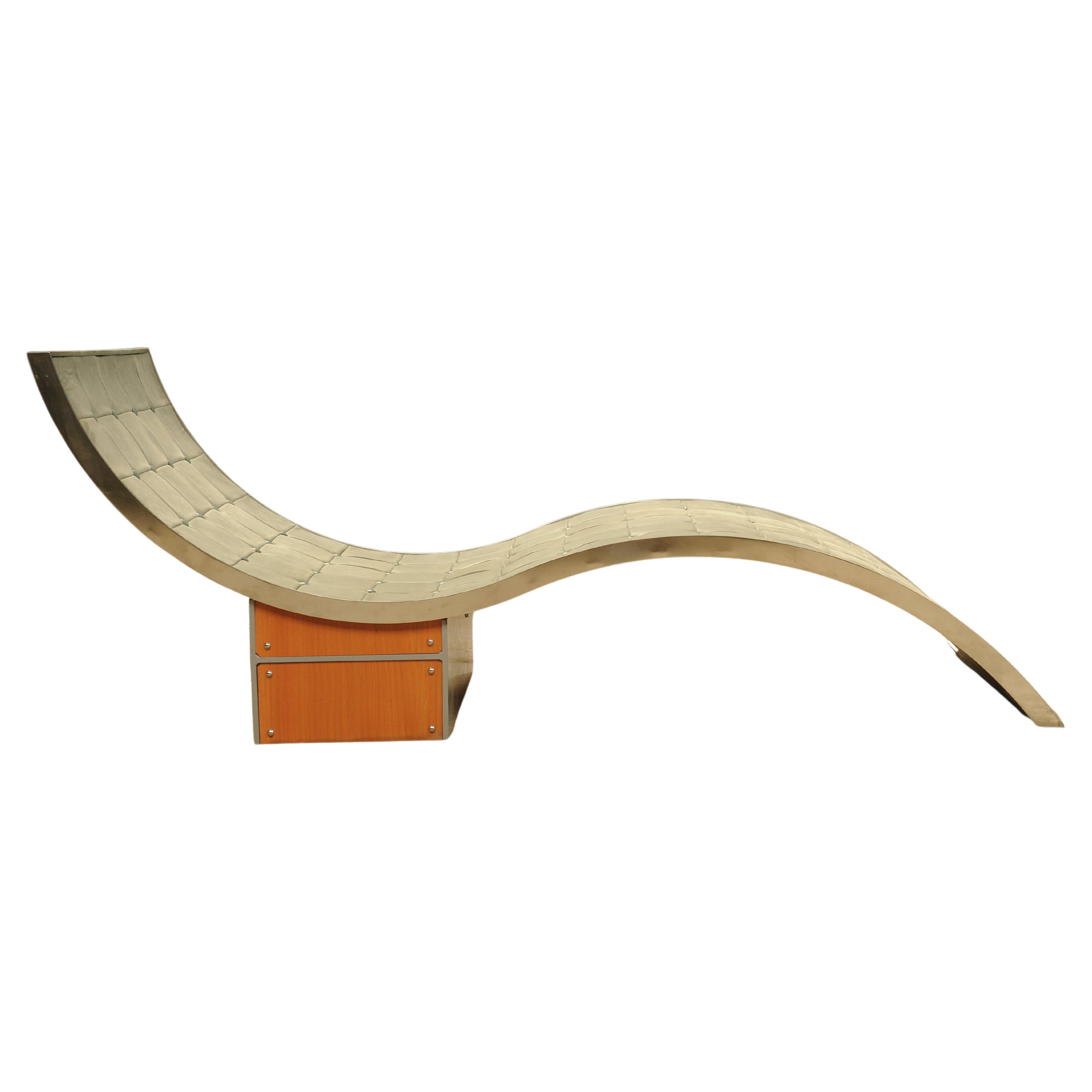 Elegante Chaise Longue in pelle verde pallido in stile Art Deco, letto da giorno su Wood