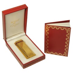 Cartier Rare briquet de cigarettes Godron côtelé en or 18 carats avec boîte Cartier
