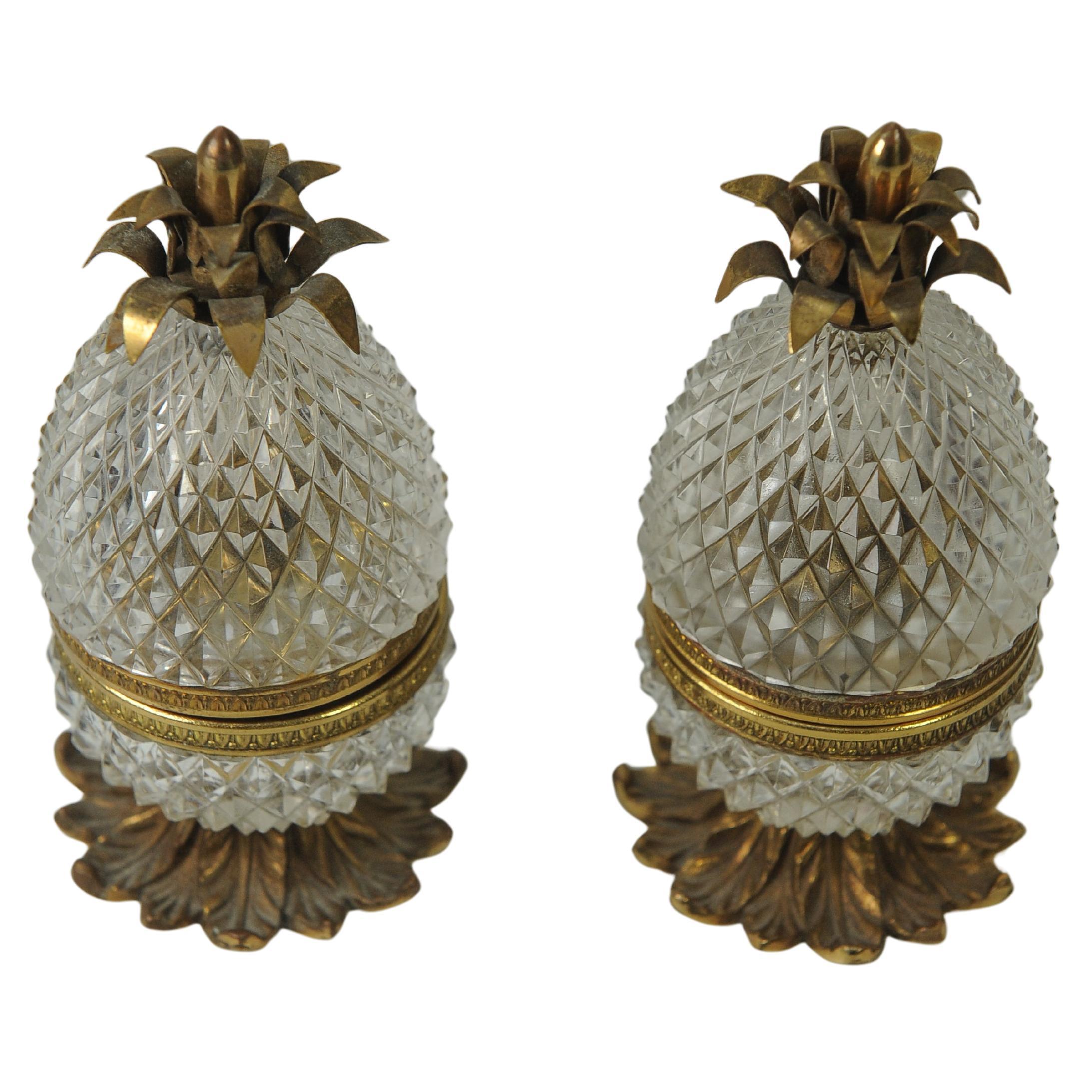 Hollywood Regency Paire de lampes de table en forme d'ananas de Baccarat en verre taillé en diamant et laiton doré en vente