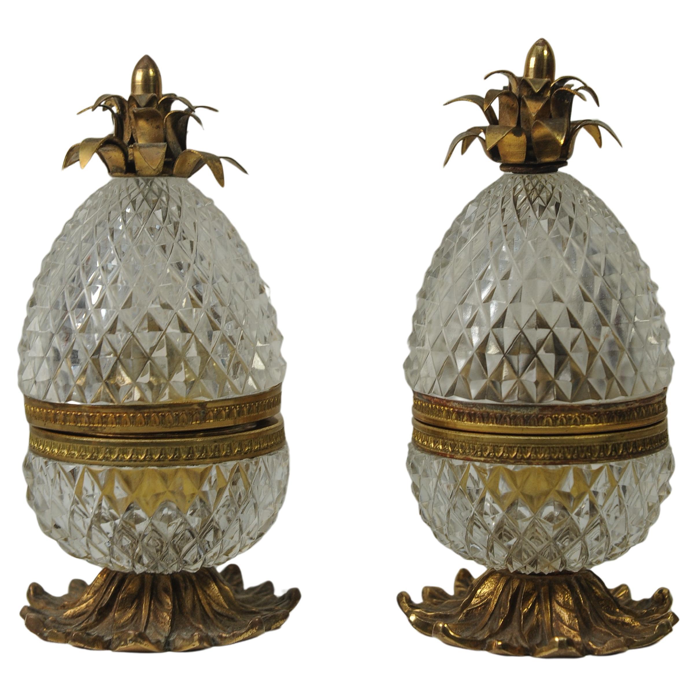 Paire de lampes de table en forme d'ananas de Baccarat en verre taillé en diamant et laiton doré en vente