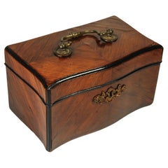 Caja de té victoriana del siglo XIX, chapada en nogal y con asa de latón