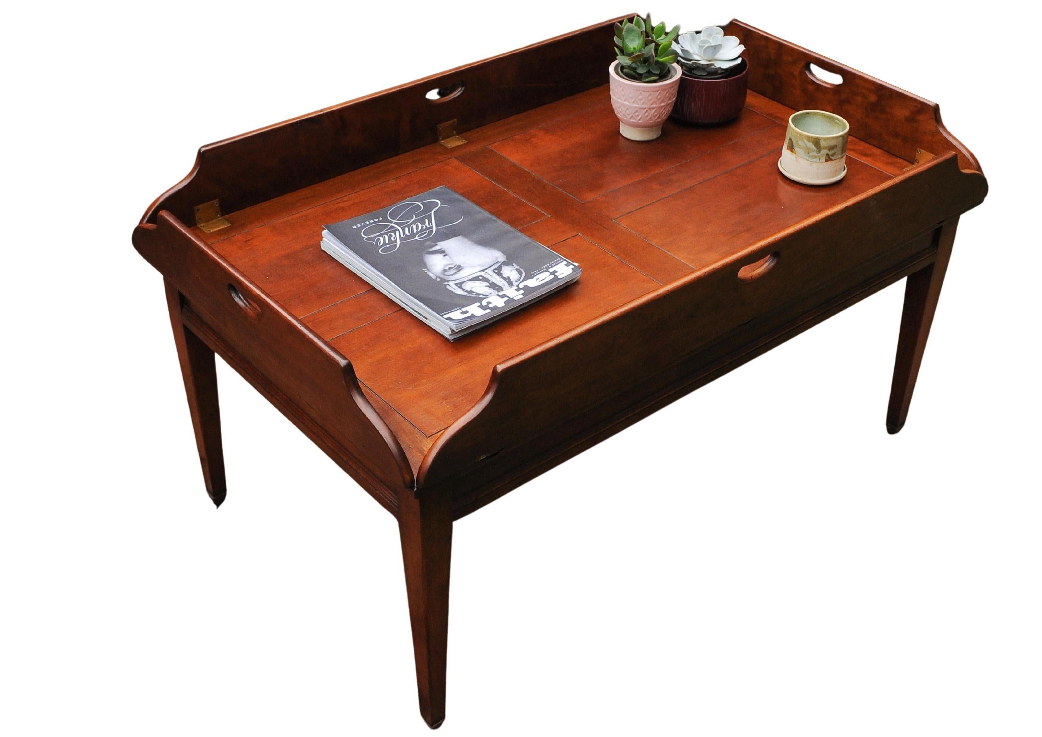 Table basse de majordome en acajou et laiton Fabriquée à la main Kennedy Furniture en vente 2