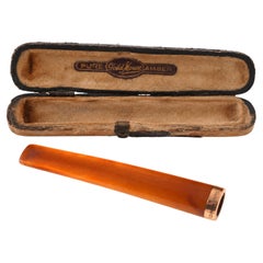 Hall & Fitzgerald 9ct Gold-Mounted 9cm Amber Cheroot Holder, Birmingham 1925