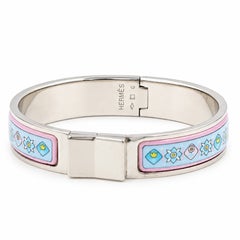 Bracciale rigido con cerniera Hermès Clic Clac, smalto floreale blu e rosa, nella confezione originale