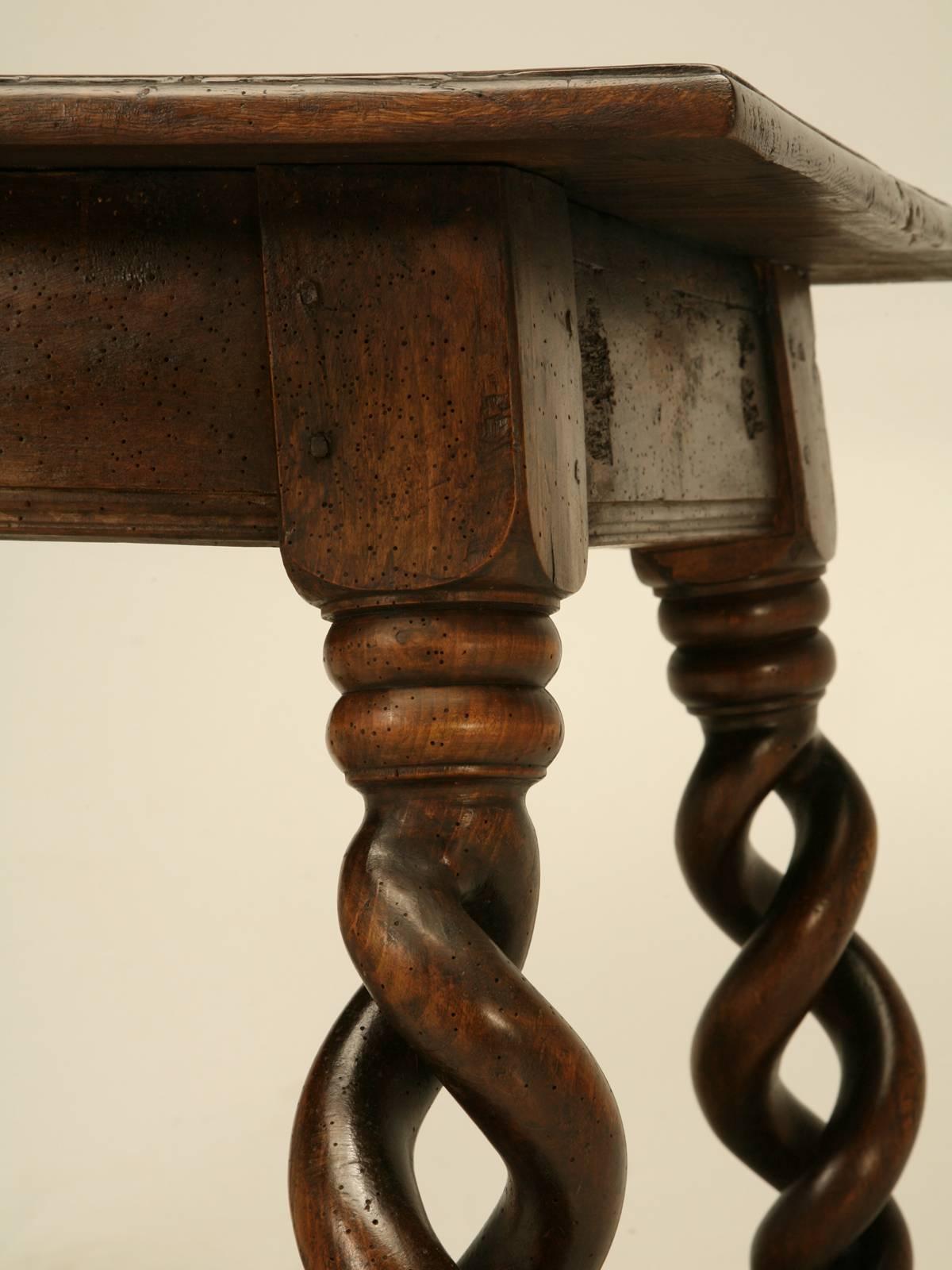 French Small Desk or End Table Unusual Open Barley Twist Legs c1800's Restored In Good Condition For Sale In Chicago, IL