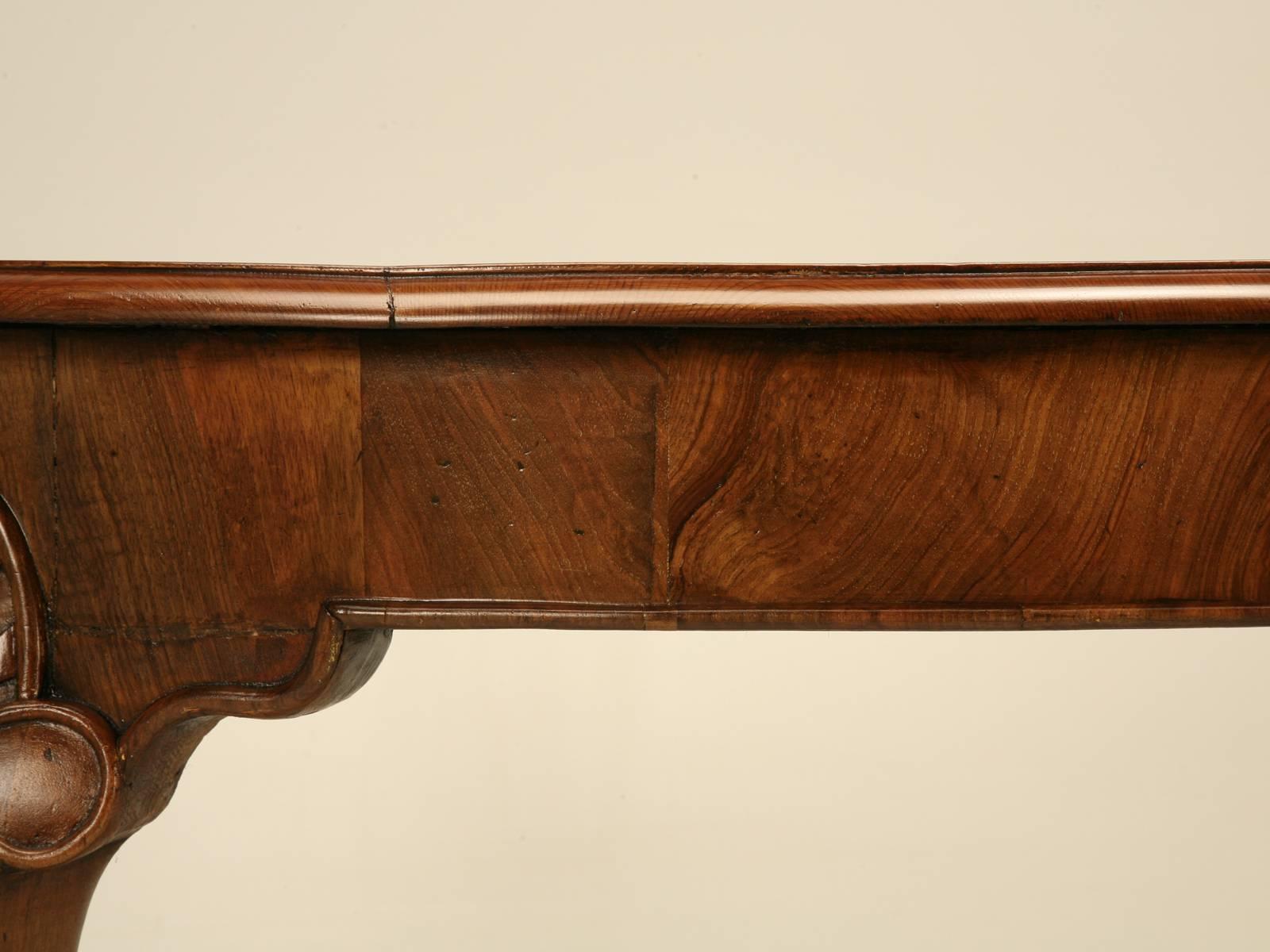 Late 19th Century English Chippendale Dining Table in Burl Walnut