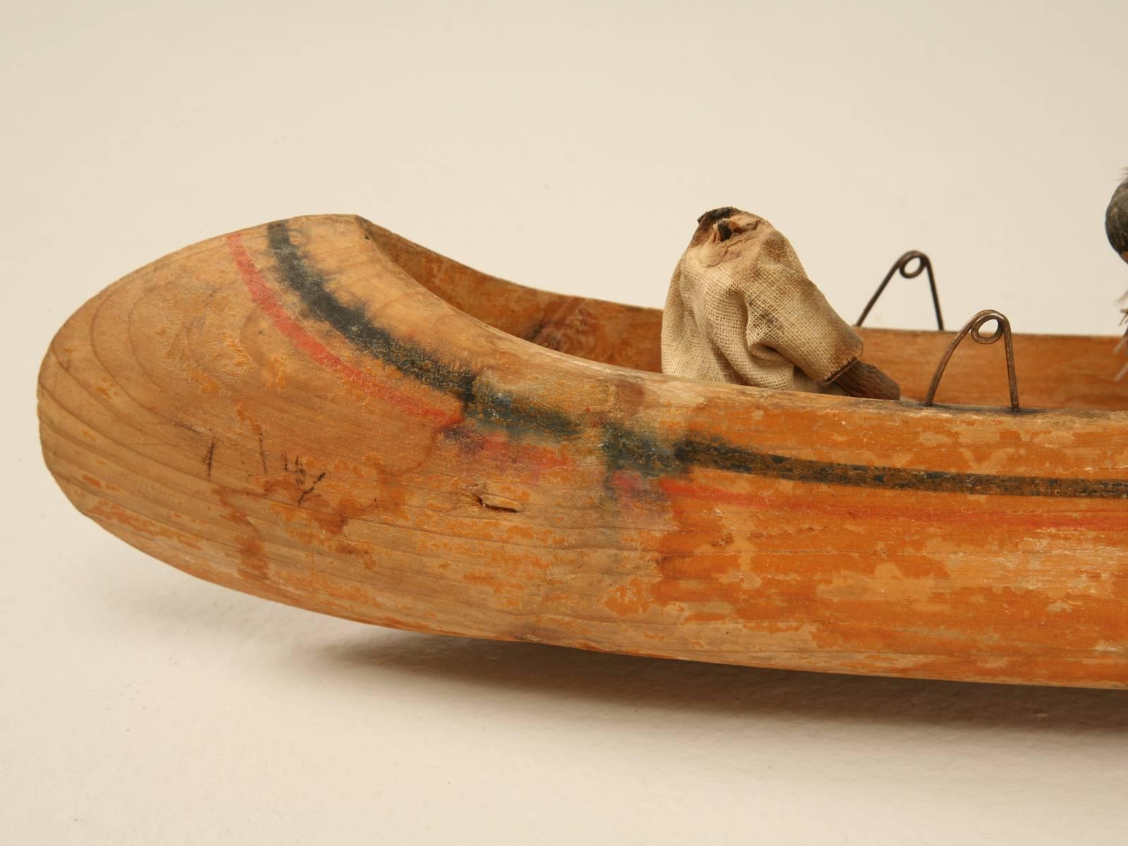 American Folk-Art Carved Wooden Canoe In Fair Condition In Chicago, IL