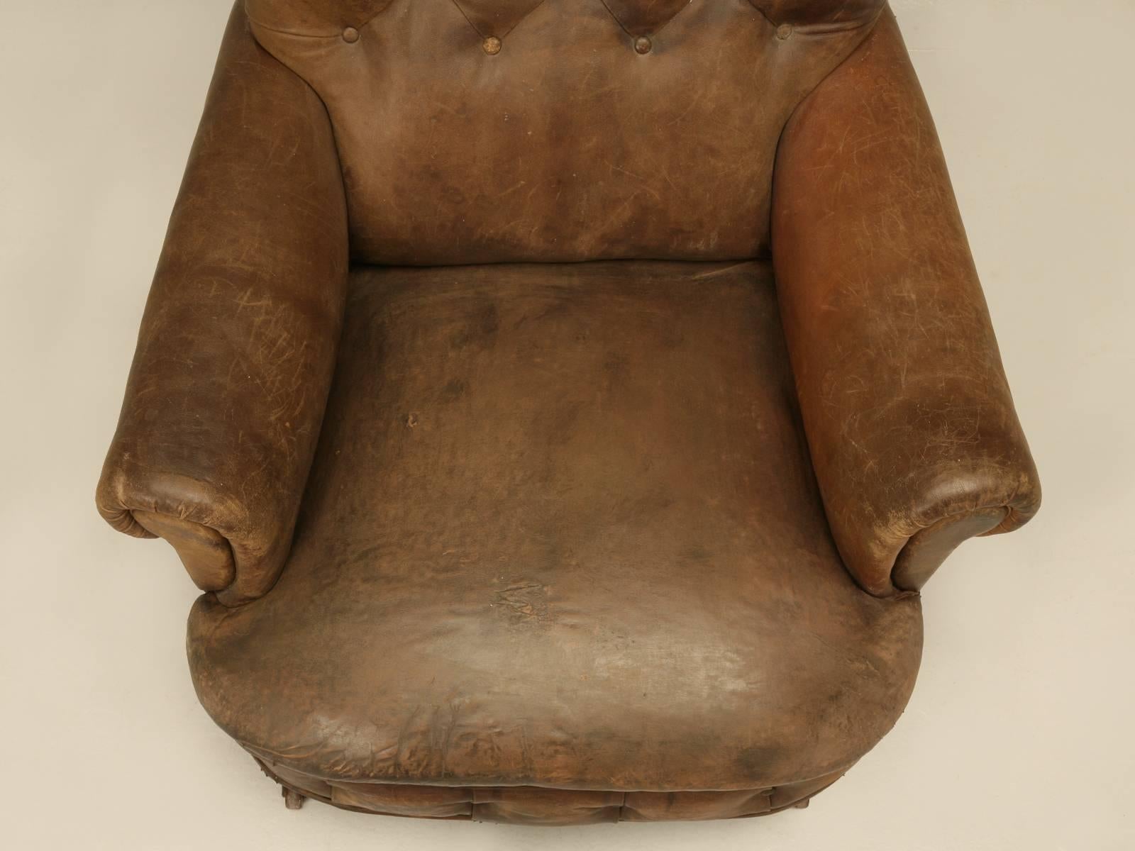 English Antique Leather Armchair, circa 1900s