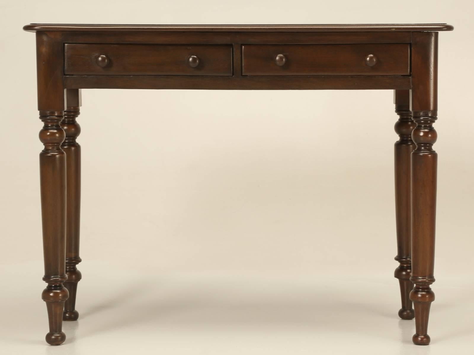 Antique French Console Table or Ladies Small Writing Desk, Restored circa 1800s In Good Condition For Sale In Chicago, IL