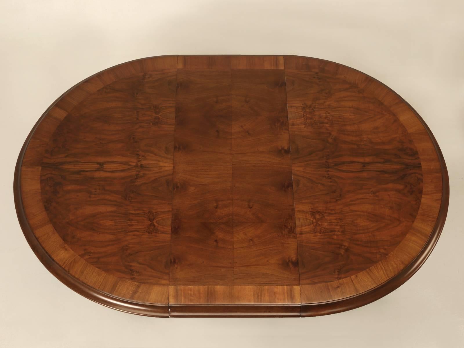 French Burl-Walnut Round Dining Table with Leaf 1