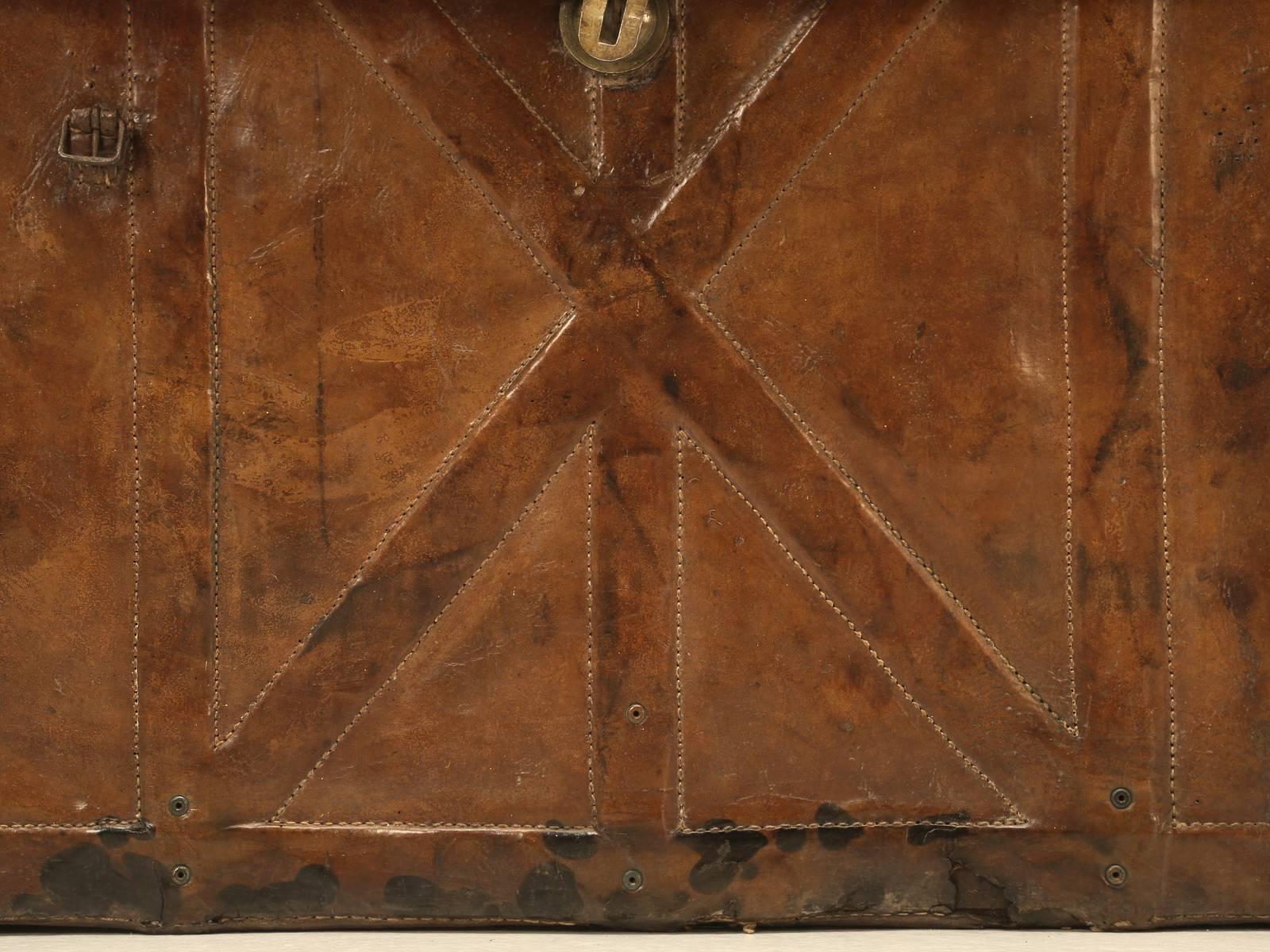 Antique Leather Trunk 3