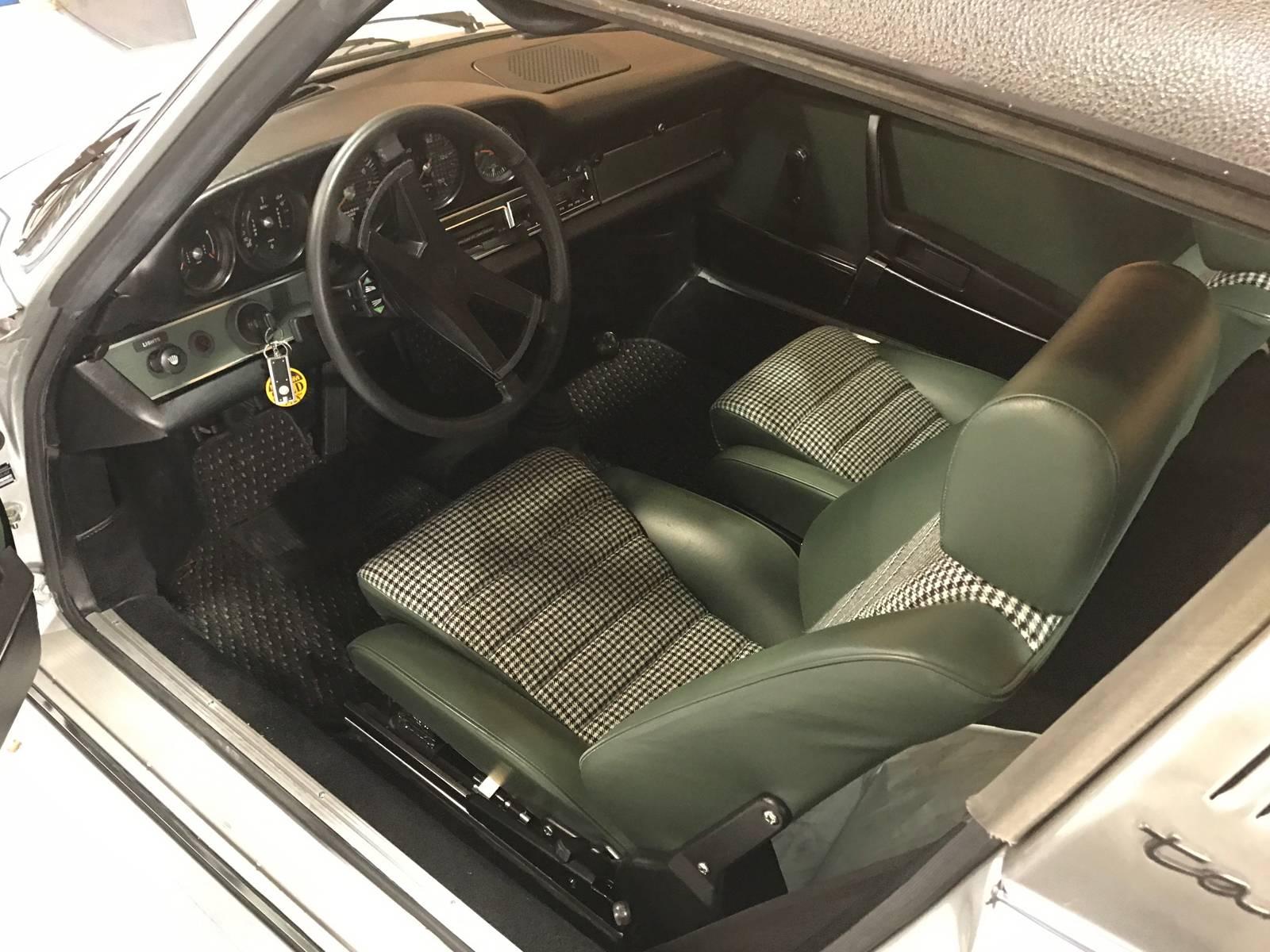 1973 Porsche 911S Targa Automobile 1