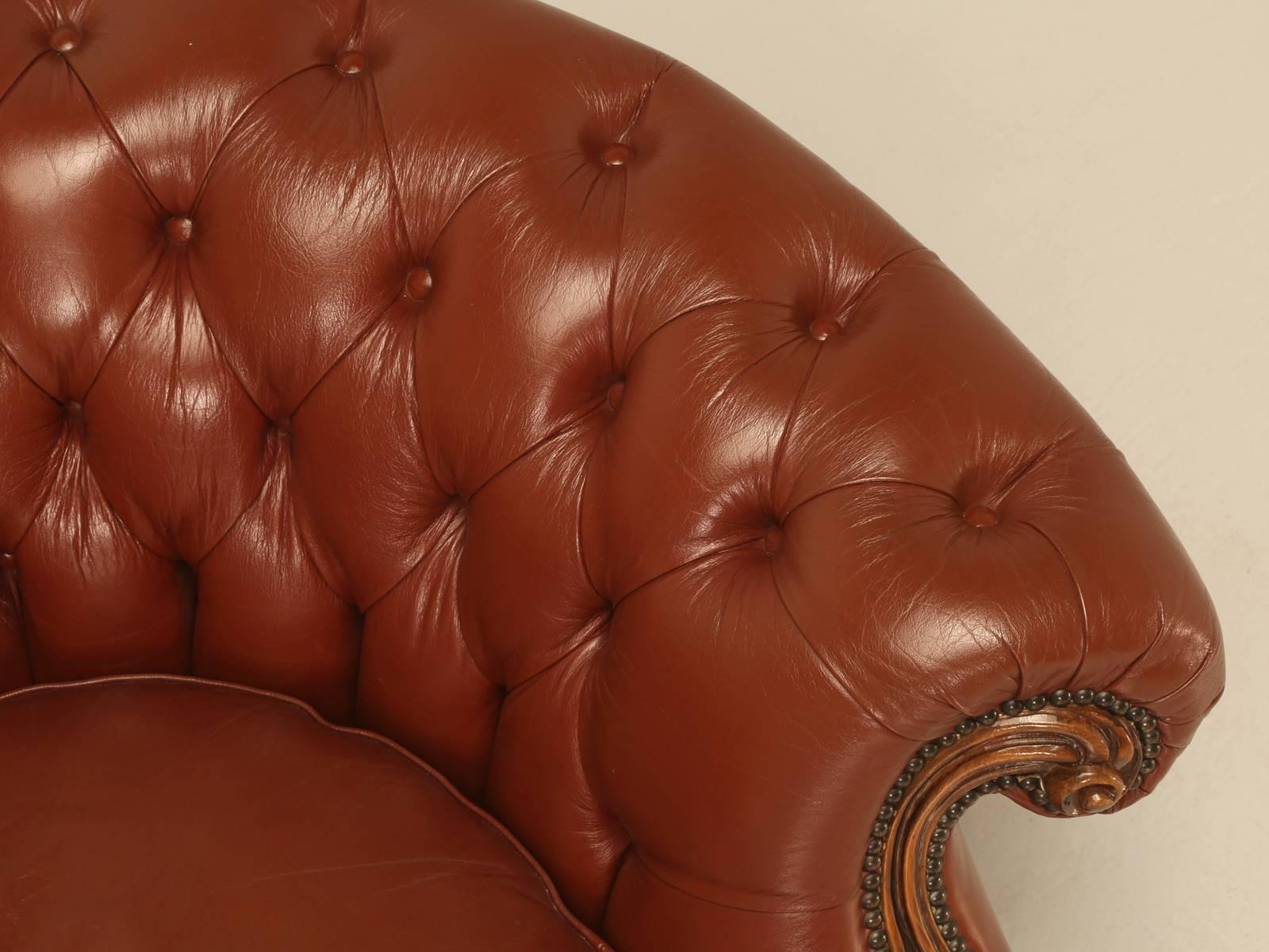 French Leather Tufted Chesterfield Style Sofa In Excellent Condition In Chicago, IL