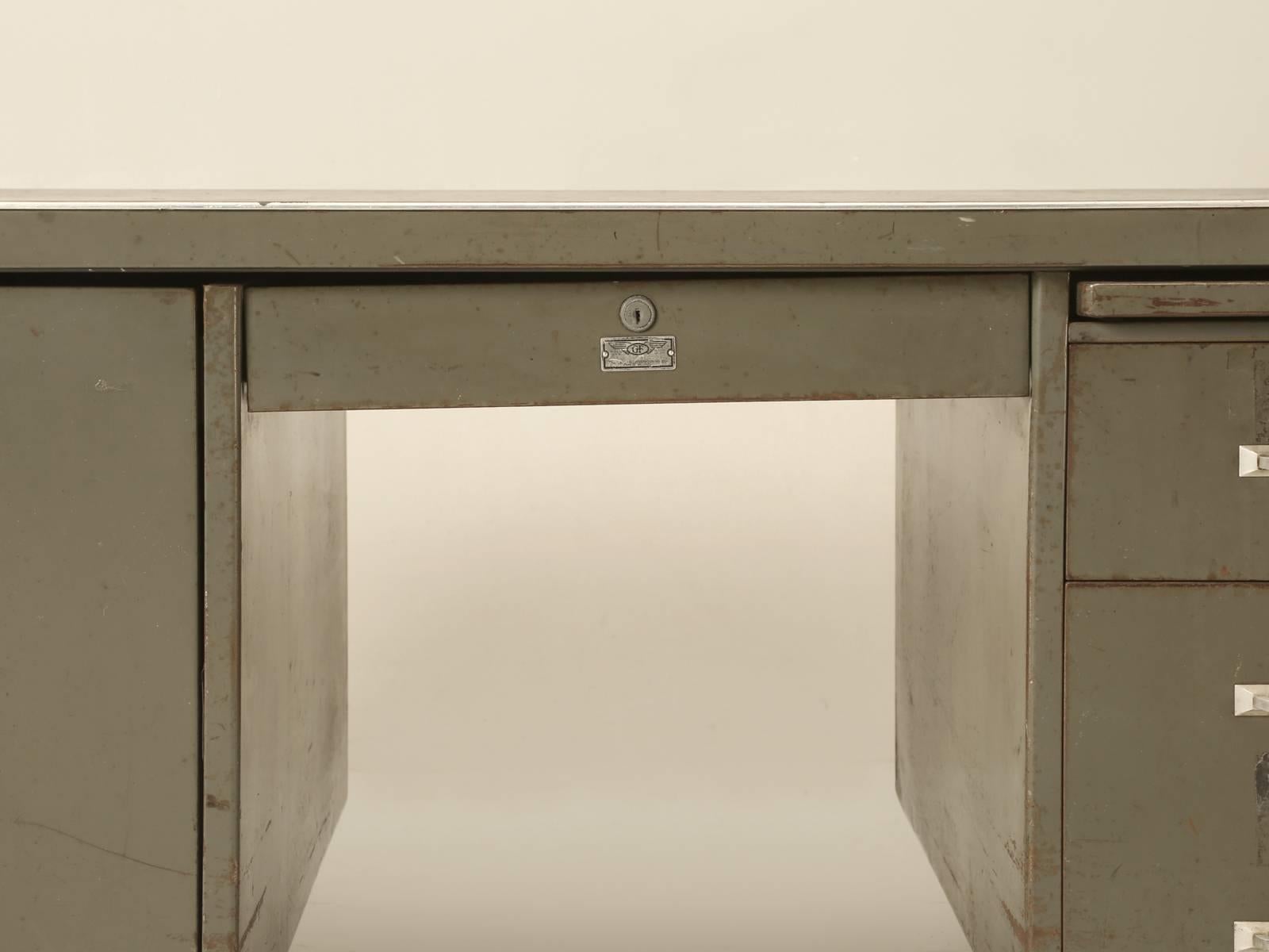 Steel American Industrial Desk in Original Condition 3