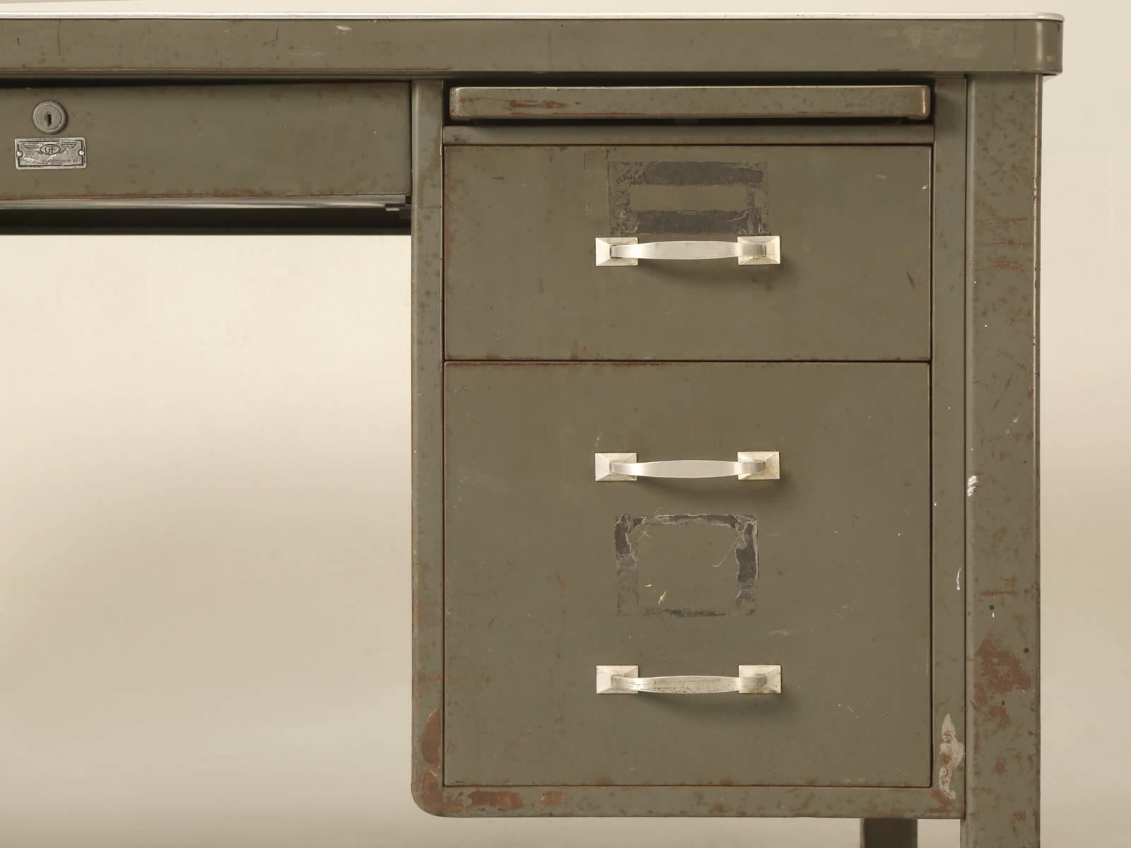 Steel American Industrial Desk in Original Condition 5