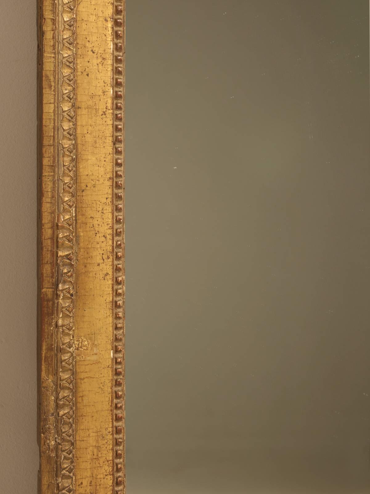 French Louis XVI Gilded Mirror In Good Condition In Chicago, IL