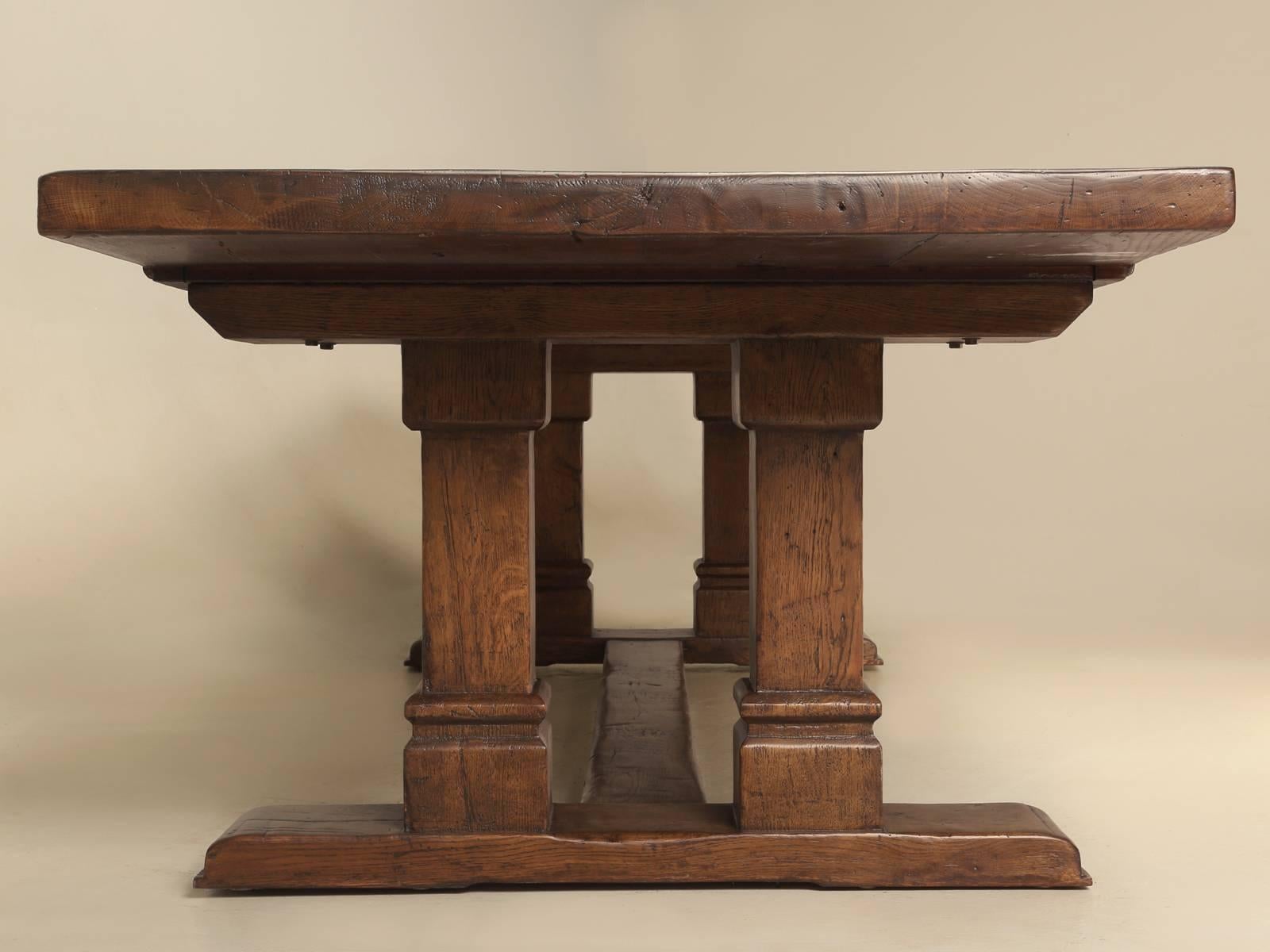 Chêne Table à manger à tréteaux en chêne massif de récupération, fabriquée à la main par Old Plank, toutes les dimensions en vente