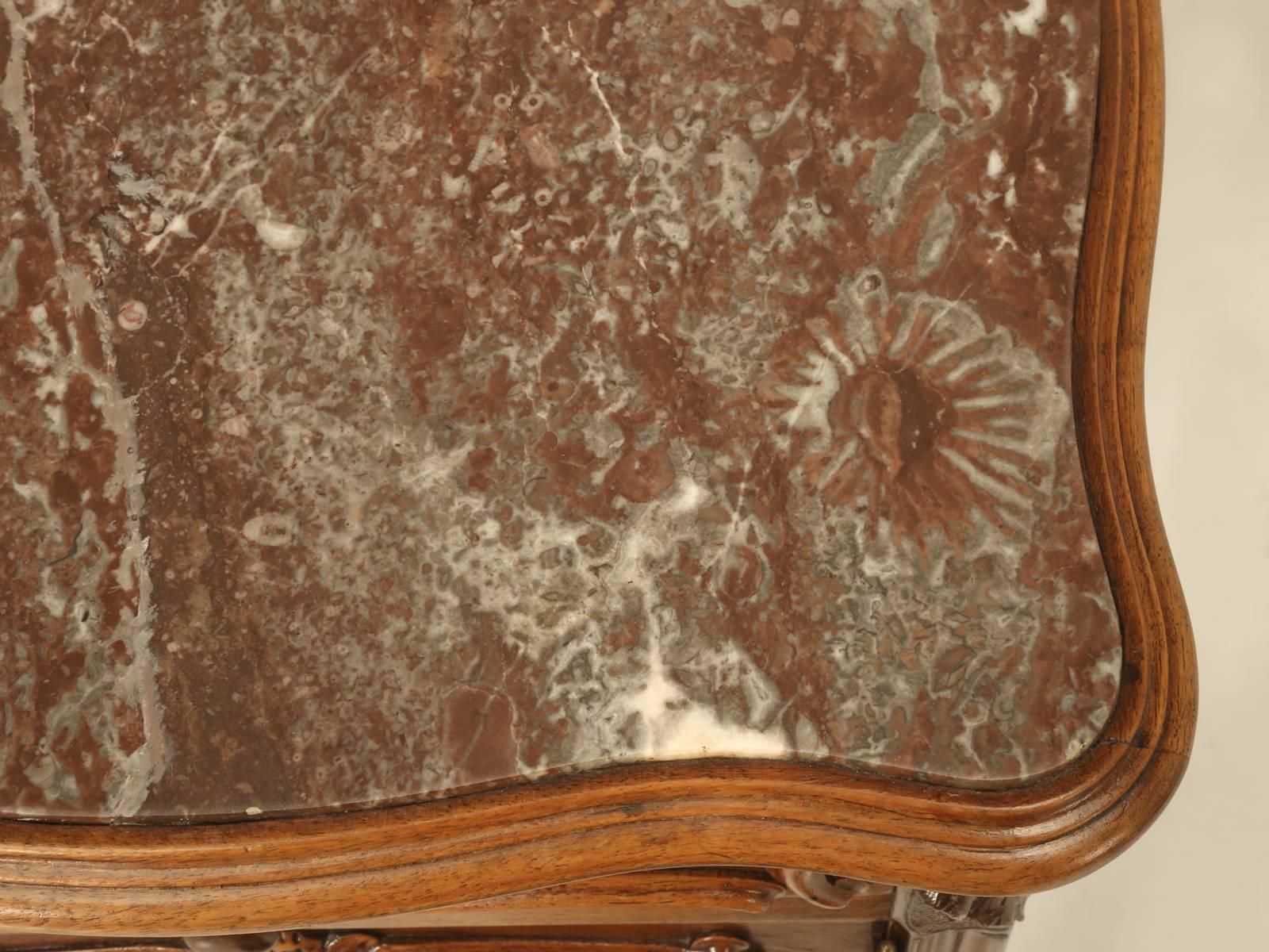 Antique French Louis XV Style Nightstand In Good Condition In Chicago, IL