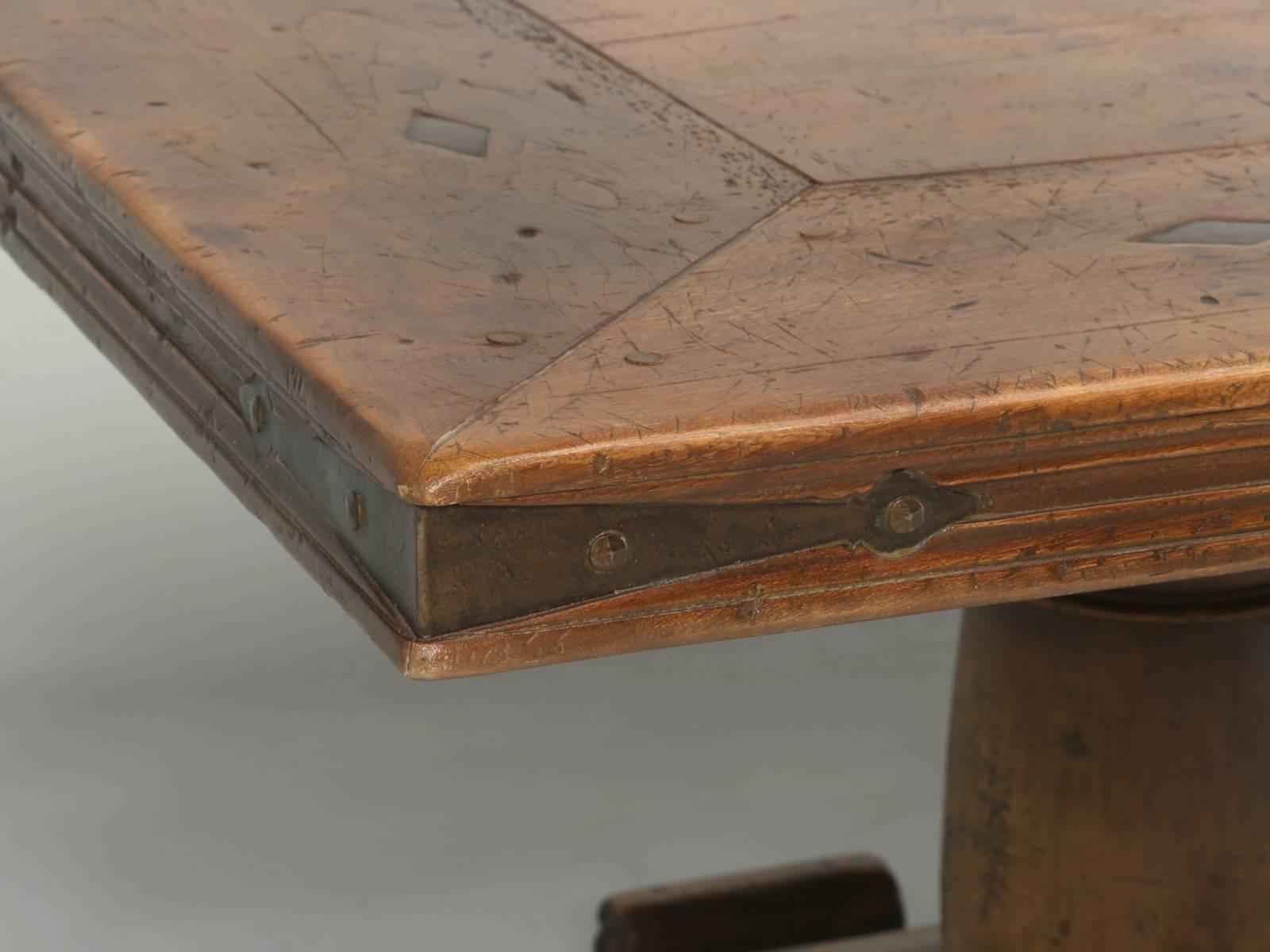 henri dining table