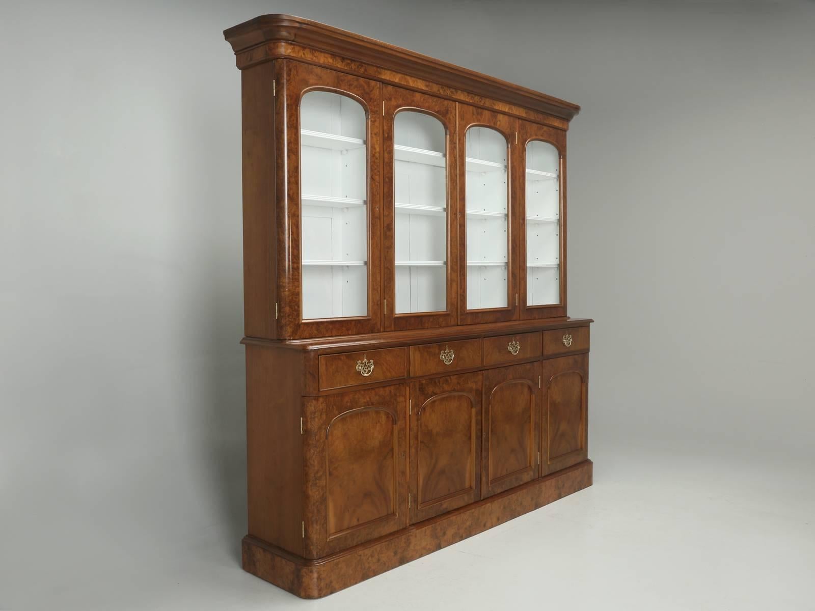 We located this late 1800’s, exquisite antique English “Burl Walnut and Birds-Eye Maple” bookcase, or bibliotheque, if you prefer, in a small village in Southwestern France. Each piece of burl walnut veneer was carefully book-matched when installed