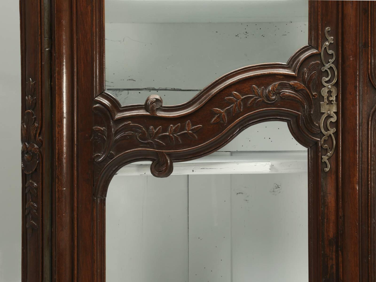 Louis XV Antique French Walnut Armoire, China Cabinet, or Bookcase circa Early 1800s For Sale