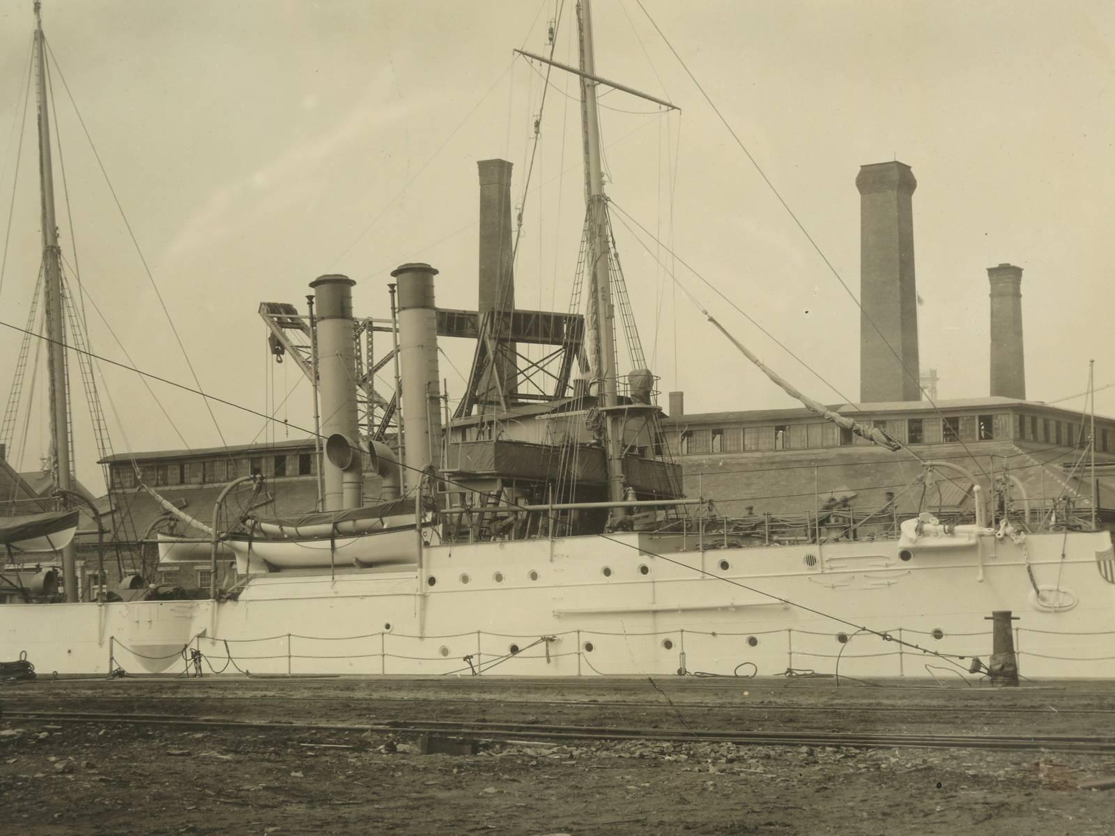 Photograph of the U.S.S. Isla De Cuba Warship from Glenview Naval Air Station In Good Condition In Chicago, IL