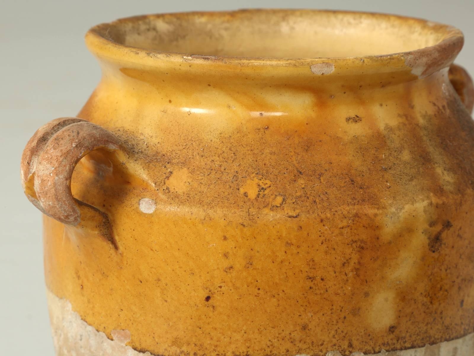 Antique French Confit Topf in typischer Provence mit senfgelber Glasur (Gebrannt) im Angebot
