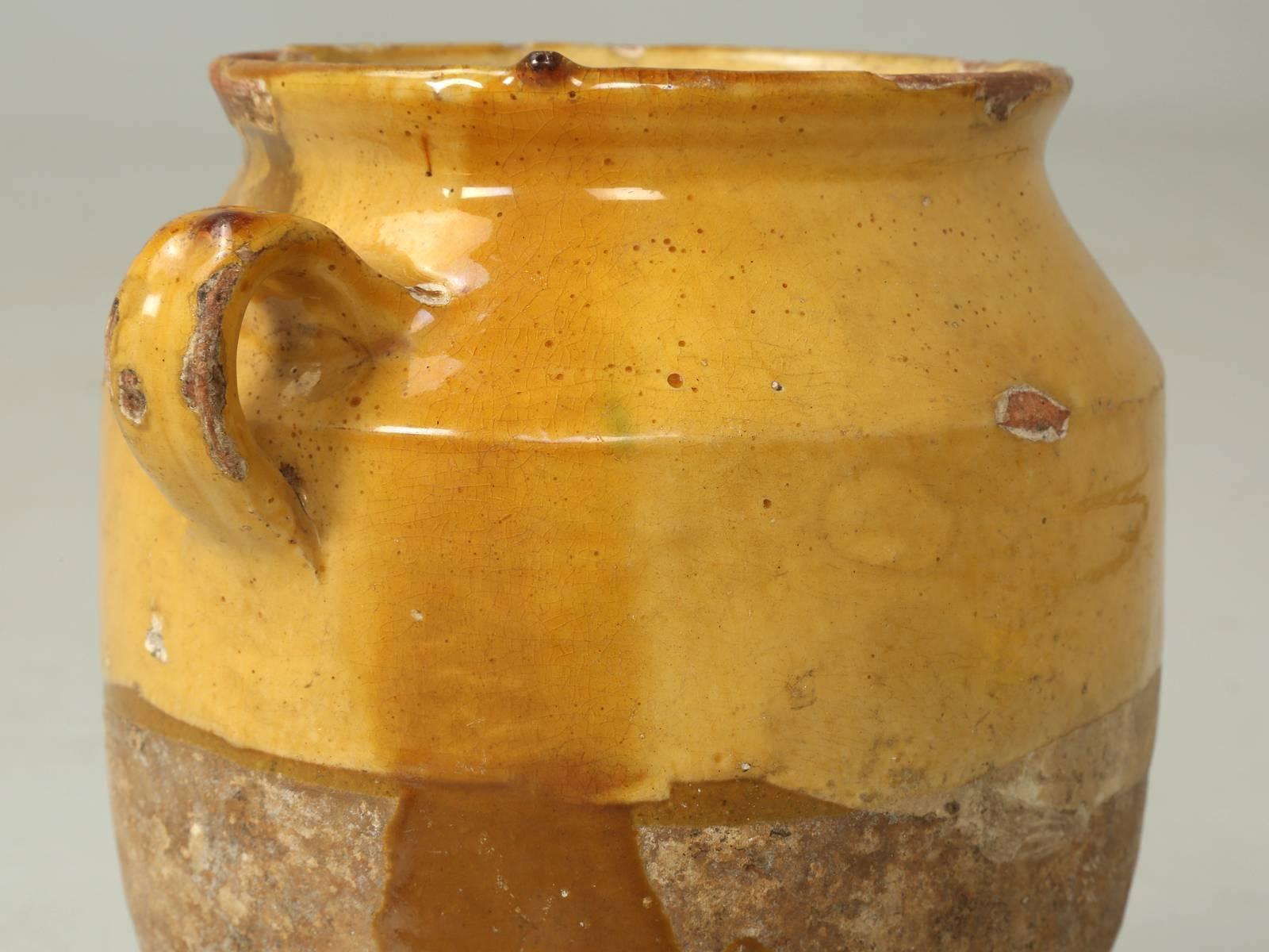 Antique Classic French Confit Pot with No Prior Repairs or Cracks In Good Condition In Chicago, IL