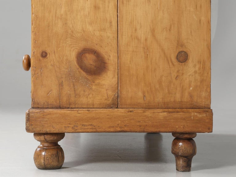 Antique Pine Hutch, Dresser Or Cabinet For Sale At 1stdibs Antique Pine Hutch, Dresser or Cabinet For Sale 9 - Antique Pine Hutch, Dresser Or Cabinet For Sale At 1stdibs