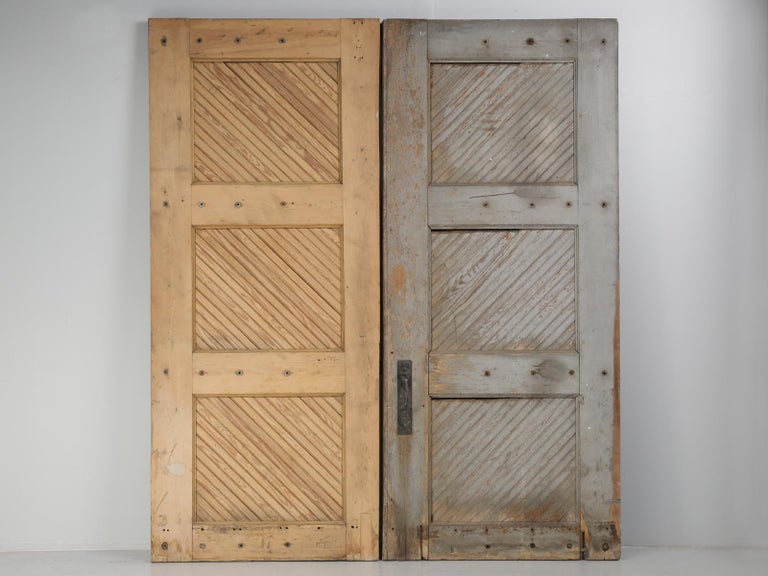 Antique American Garage Or Barn Doors, Circa 1890s For Sale At 1stdibs Antique American Garage or Barn Doors, circa 1890s For Sale 3 - Antique American Garage Or Barn Doors, Circa 1890s For Sale At 1stdibs