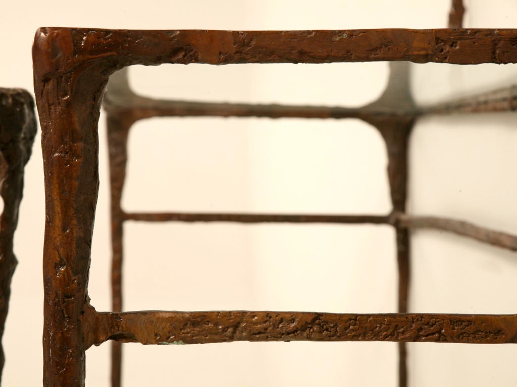 Giacometti inspirierter Kommodentisch aus massiver Bronze, auf Bestellung gefertigt in Amerika im Zustand „Neu“ im Angebot in Chicago, IL
