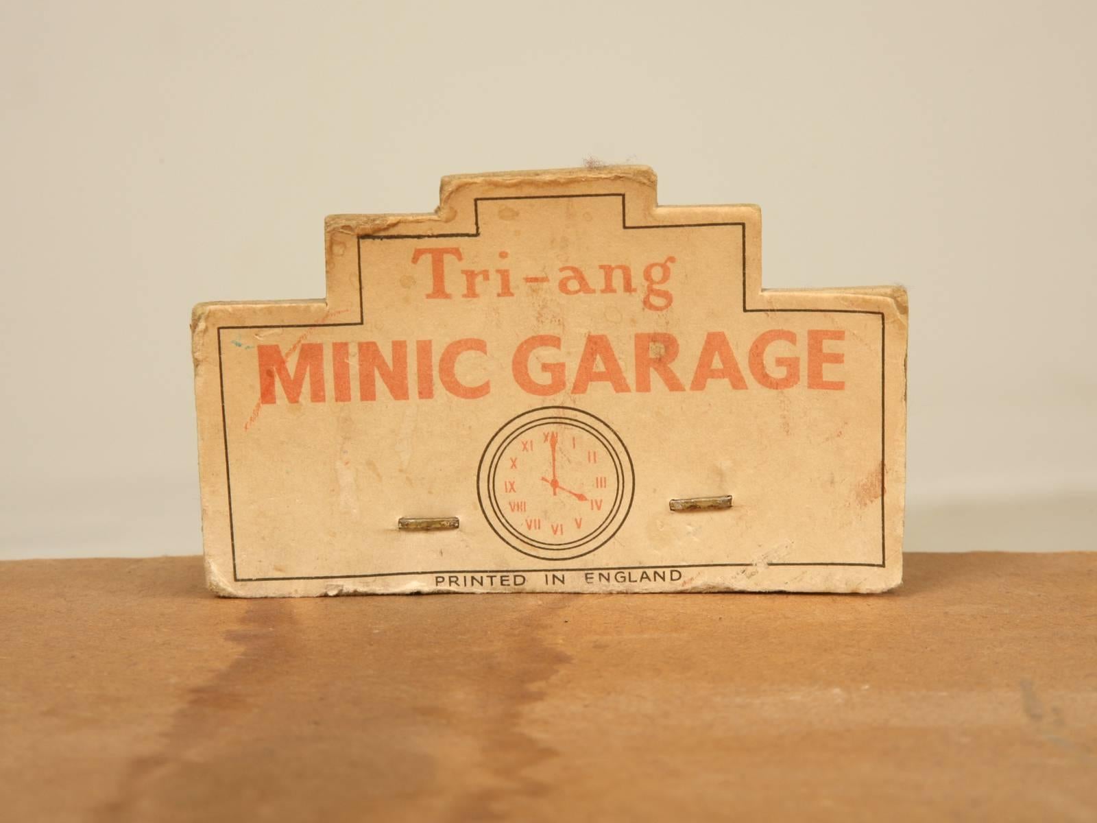 Triang Toy Car Garage  1