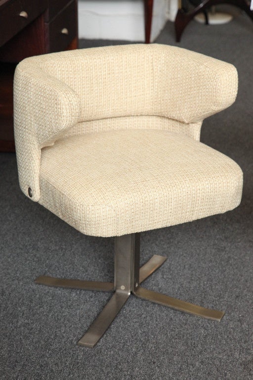 Mid-Century Modern Pr of Swivel Chairs Designed by Gianni Moscatelli