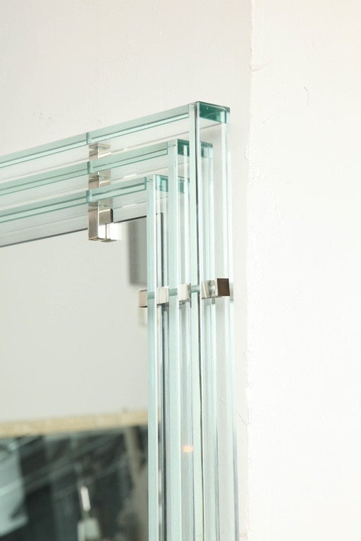 Contemporary Modernist Mirror by Roberto Giulio Rida made in Italy For Sale