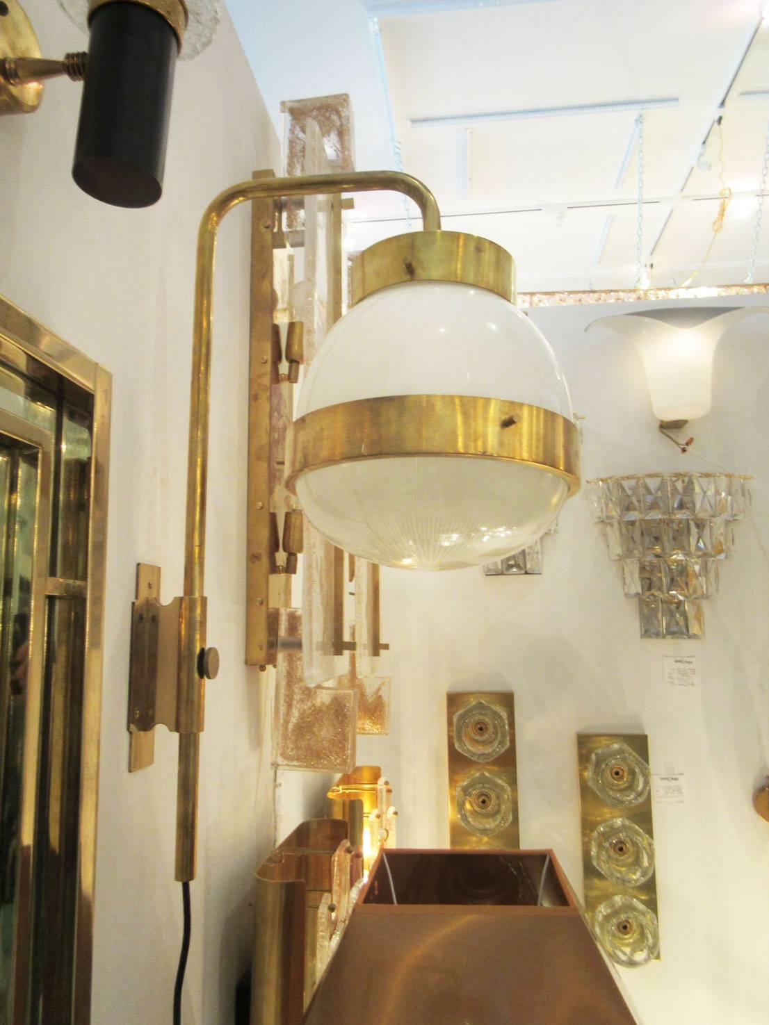 Pair of Sergio Mazza Italian Glass and Brass Delta Sconces by Artemide In Good Condition For Sale In West Palm Beach, FL