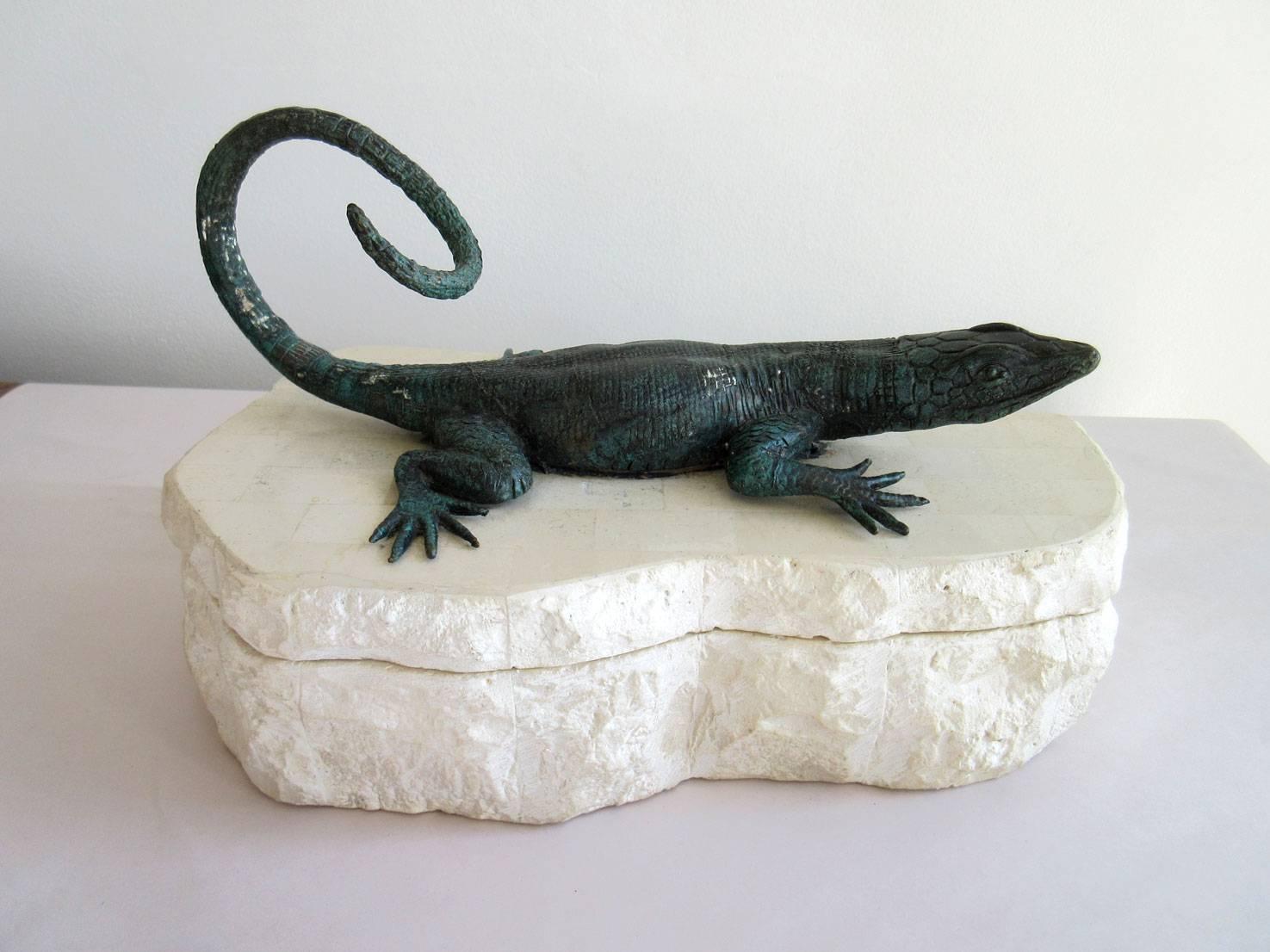 Vintage Maitland-Smith box made of stone with rough stone perimeter and a cast metal lizard on top.