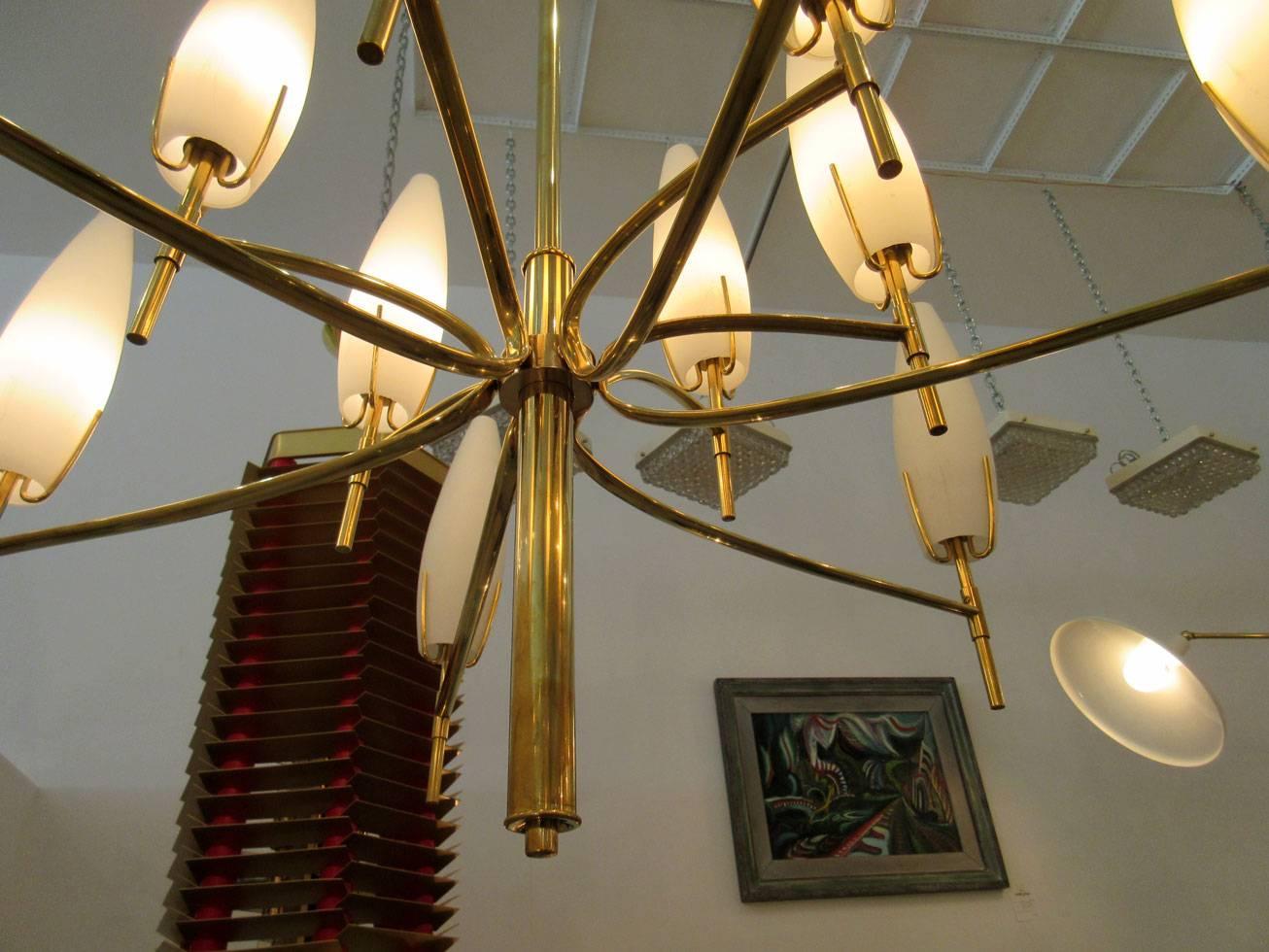 20th Century Italian Brass Twelve-Arm Chandelier with Conical Frosted Shades
