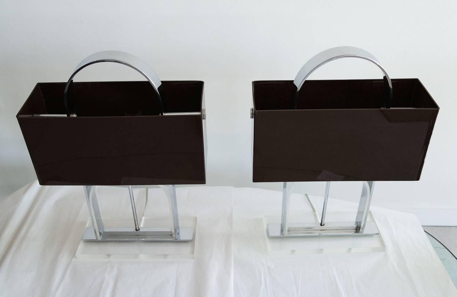 American Pair of Mid-Century Modern Lucite and Nickel Lamps with Dark Brown Shades For Sale