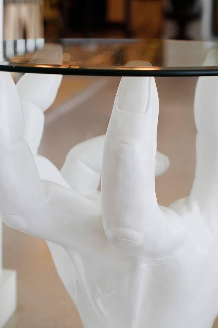 Hand Table in the Style of John Dickinson In Good Condition For Sale In West Palm Beach, FL