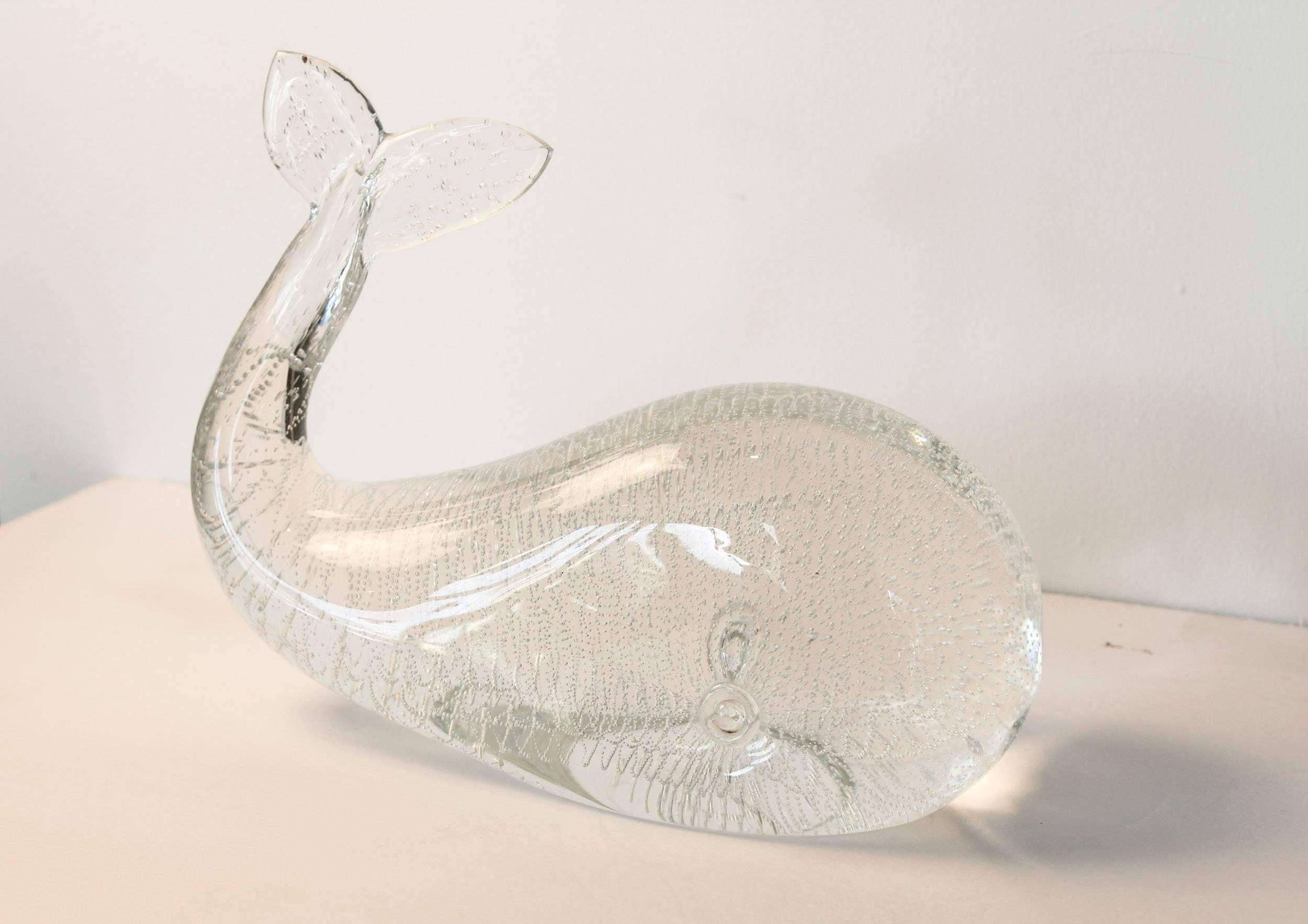 Charming Murano glass whale by Licio Zanetti with internal controlled bubbles. Perfect for holiday gift giving.