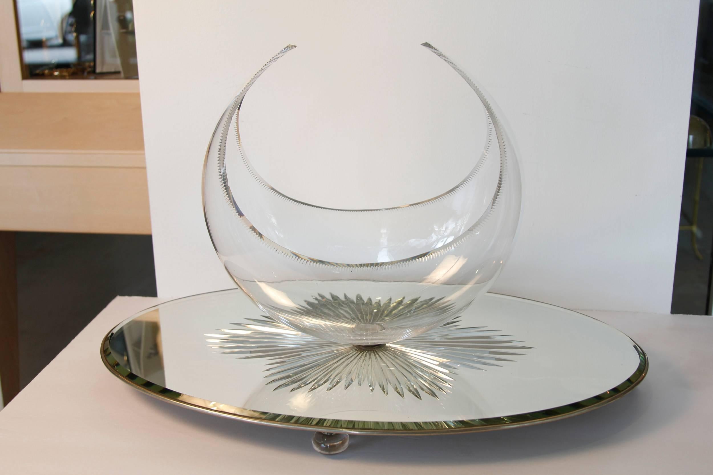 Striking Art Deco tabletop centrepiece with swooping central bowl mounted on cut mirror plateau.