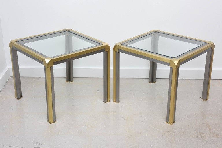 Pair of Vintage Two-Tone Side Tables In Excellent Condition In West Palm Beach, FL