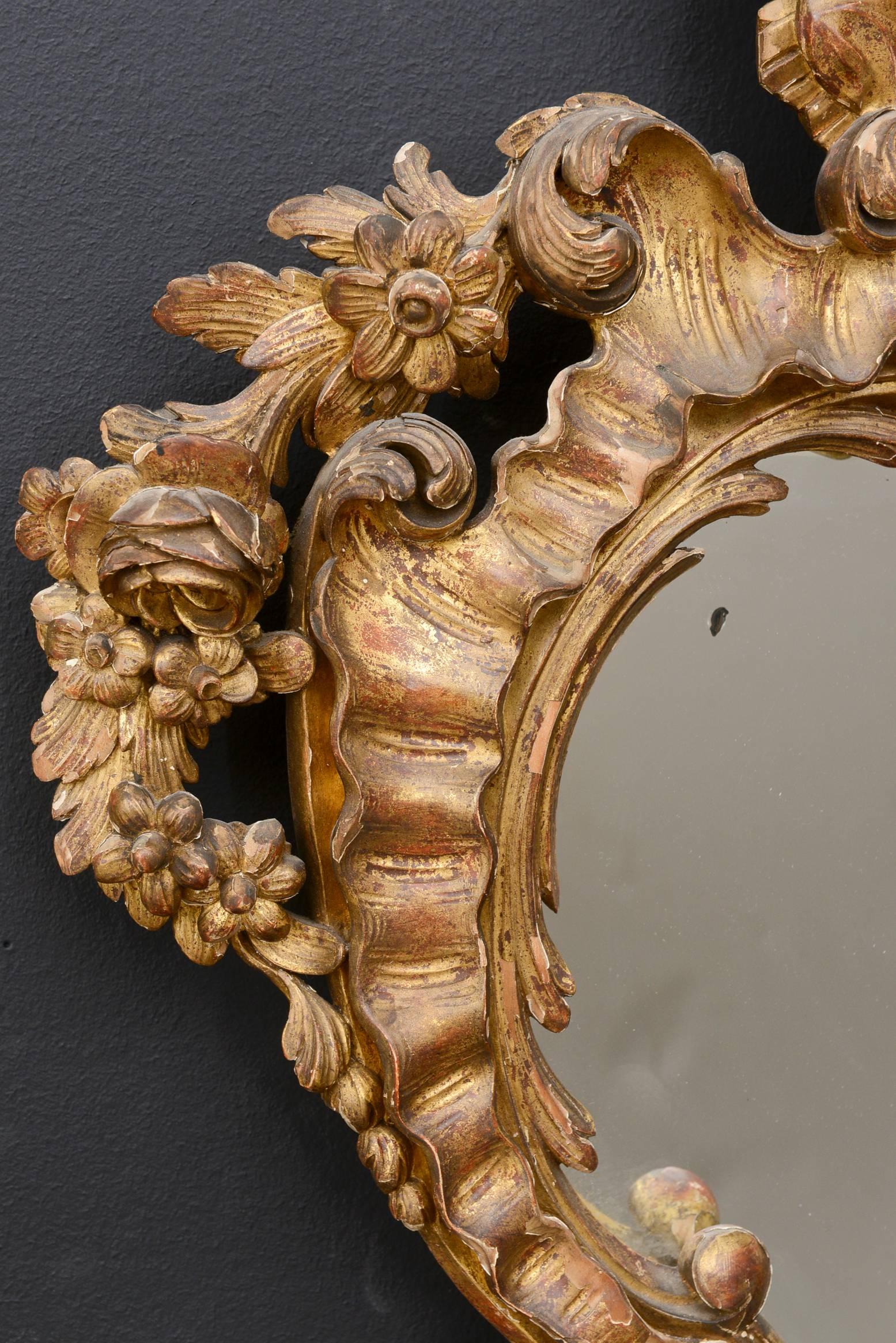 Italian Antique Giltwood Mirror with Seraphims In Good Condition In West Palm Beach, FL