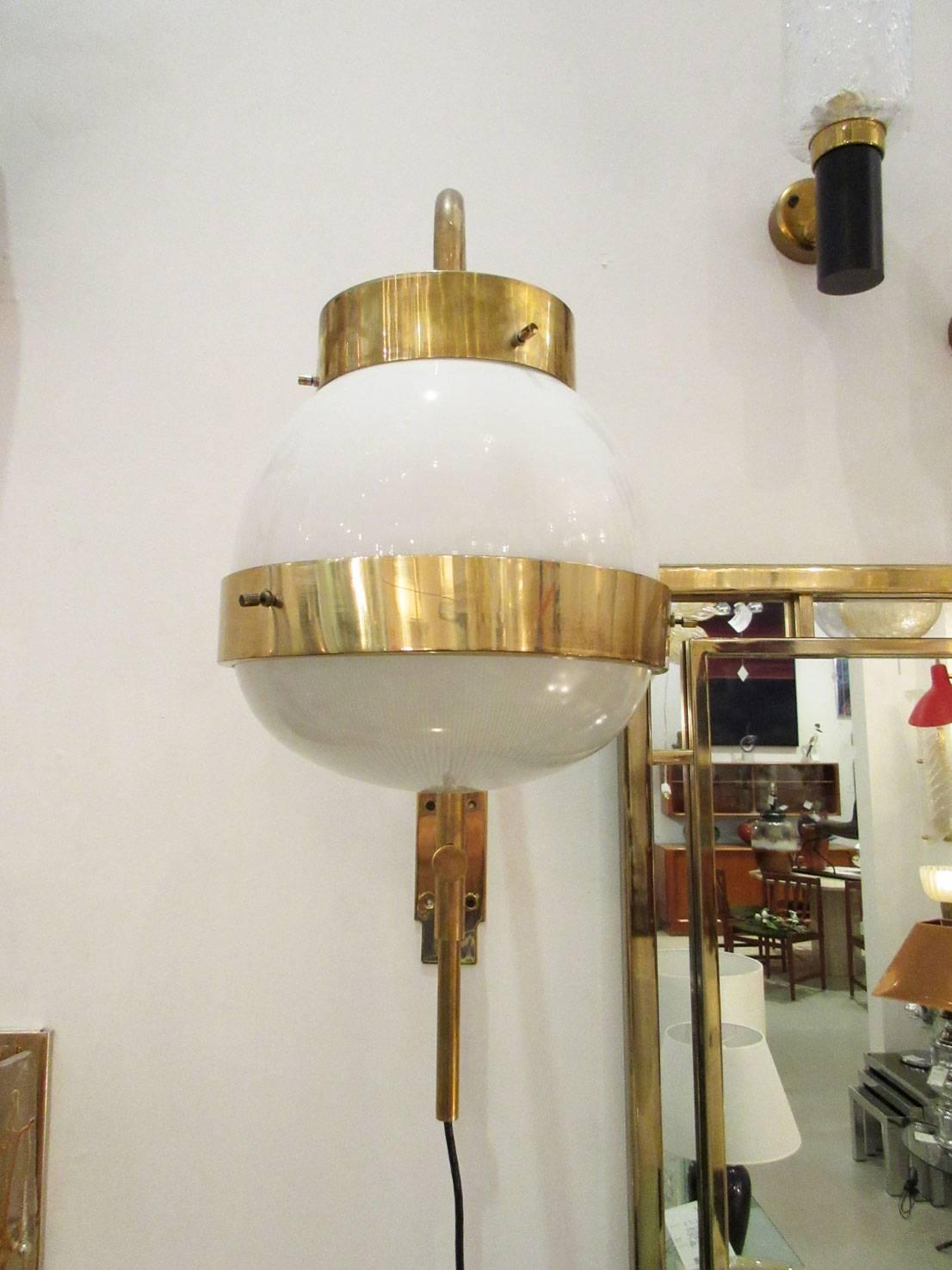 Mid-Century Modern Pair of Sergio Mazza Italian Glass and Brass Delta Sconces by Artemide For Sale