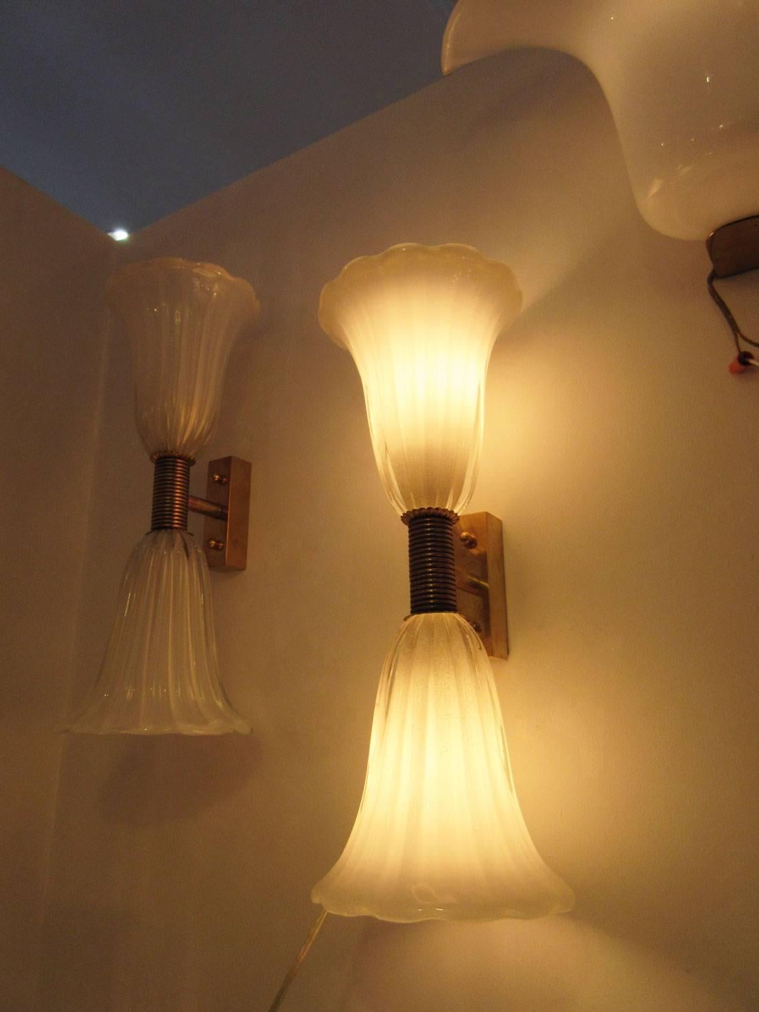 Mid-Century Modern Pair of Fluted Murano Glass Sconces For Sale