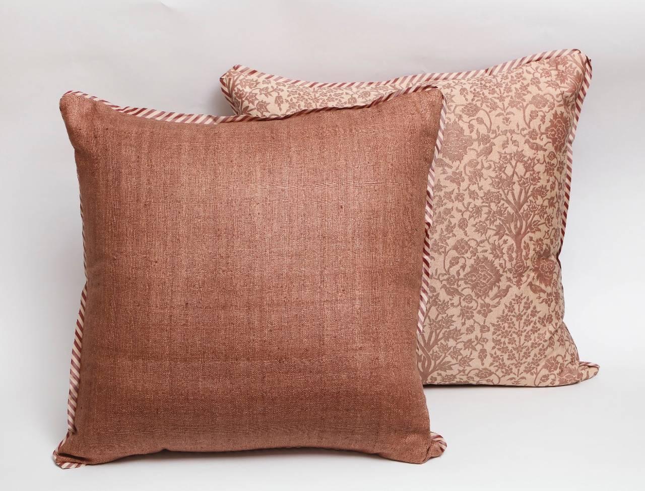 Pair of Fortuny Fabric Cushions in Alberelli Pattern In Excellent Condition In New York, NY