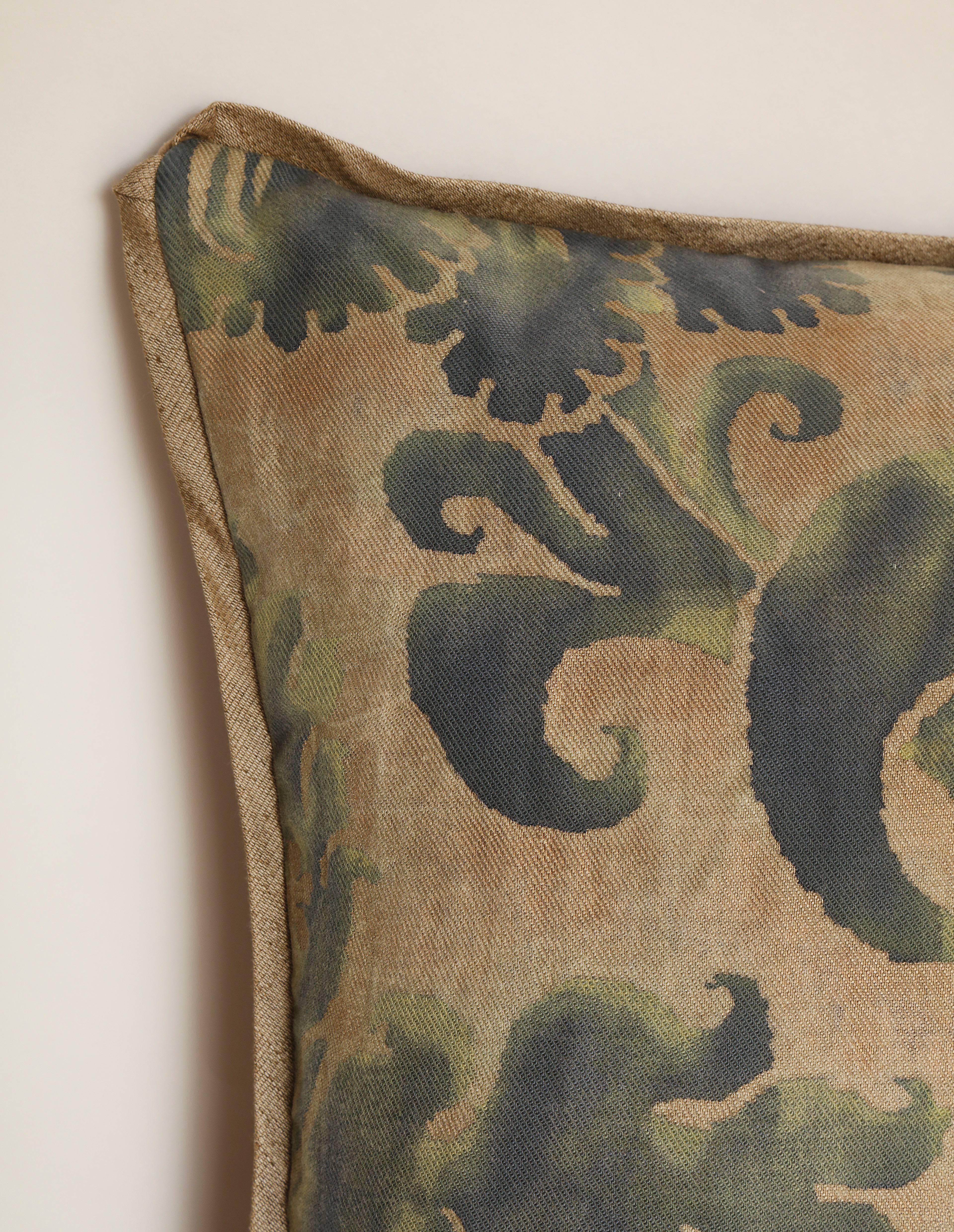 Cotton Pair of Fortuny Pillows in the Glicine Pattern