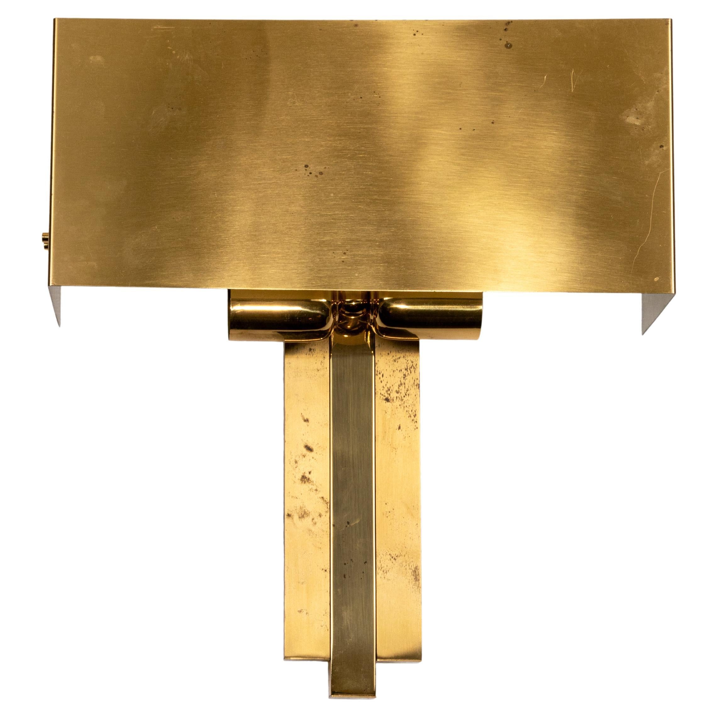 Ensemble de trois lampes murales en laiton par WKR en vente