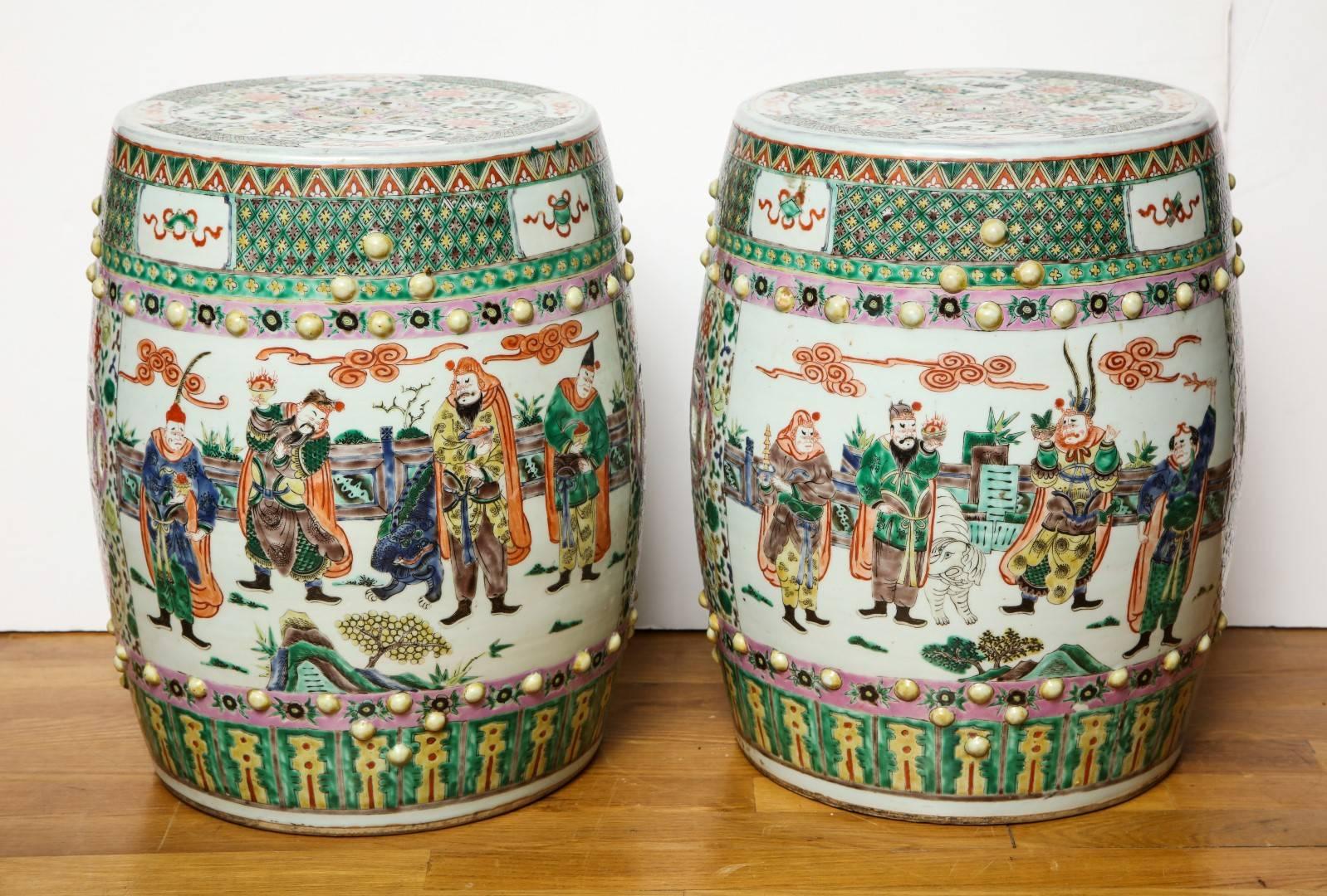 Pair of Chinese Famille Verte Garden Stools In Good Condition In New York, NY