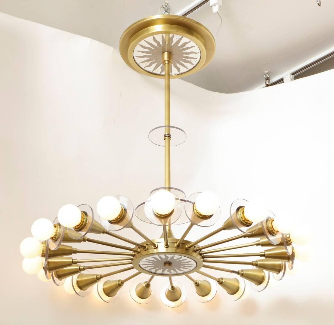 Plafonnier Odom à vingt lumières en miroir Sunburst Excellent état - En vente à New York, NY